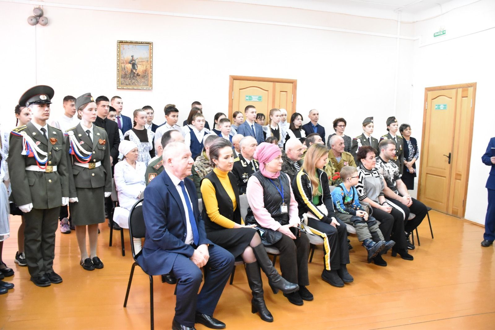 В Кукморской гимназии №1 установили мемориальную доску памяти Ильназа Гайфиева, погибшего в СВО