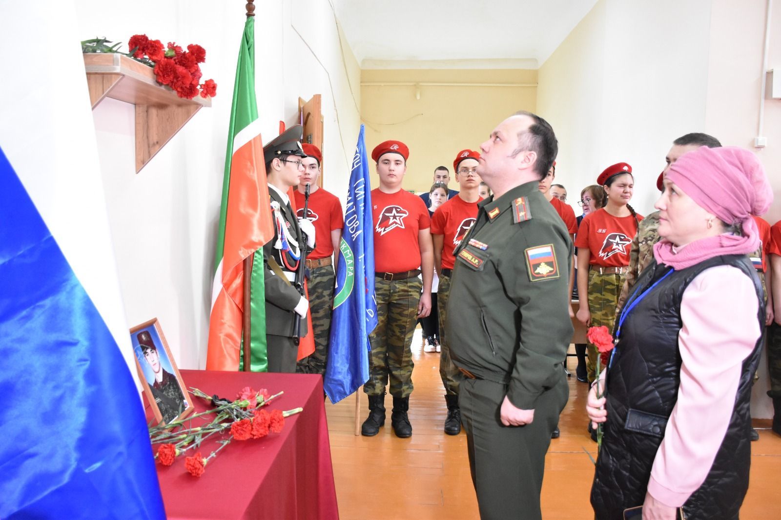 В Кукморской гимназии №1 установили мемориальную доску памяти Ильназа Гайфиева, погибшего в СВО