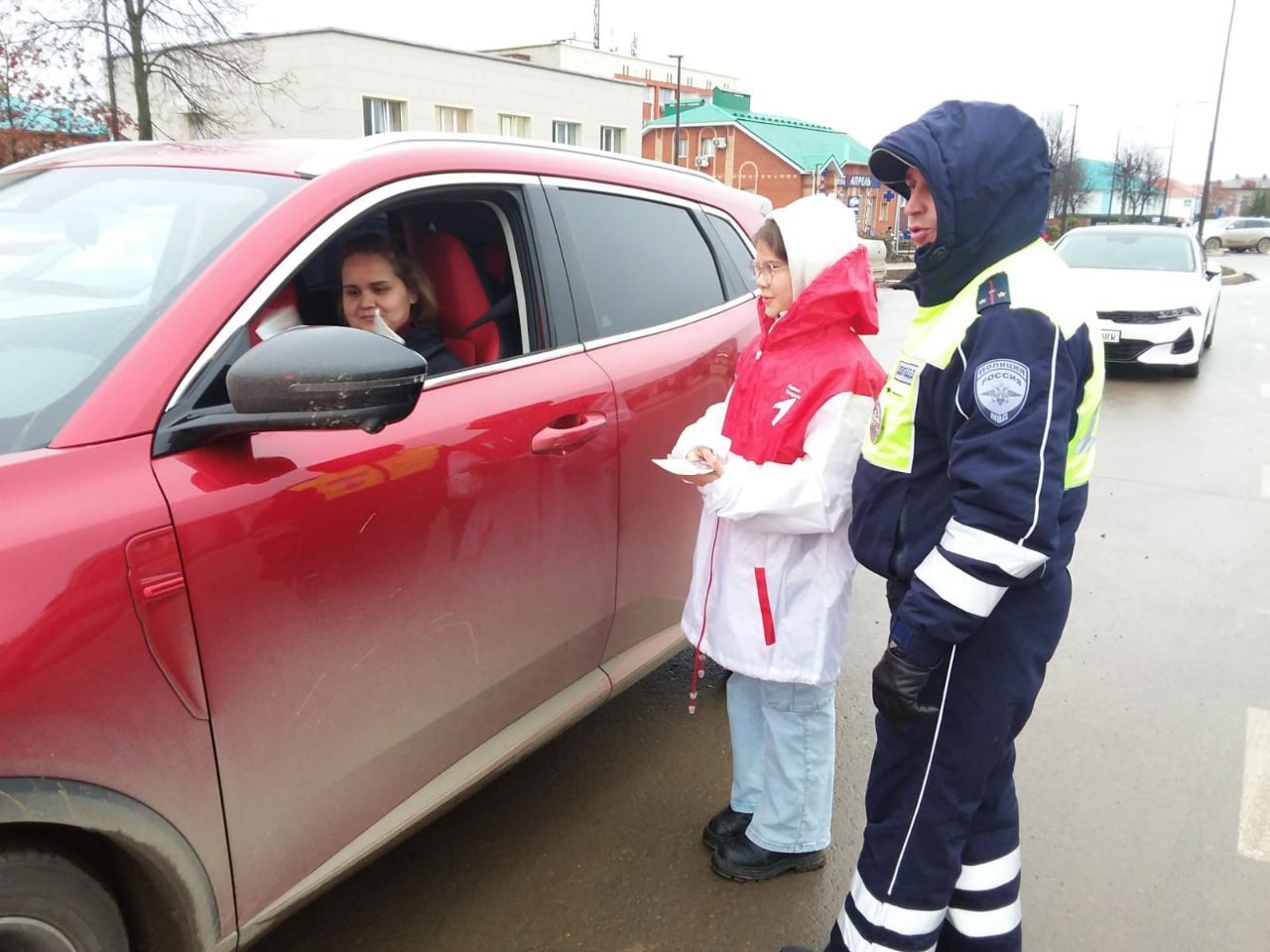 В Кукморе в рамках акции «Ребенок — главный пассажир!» госавтоинспекторы выявили три нарушения ПДД