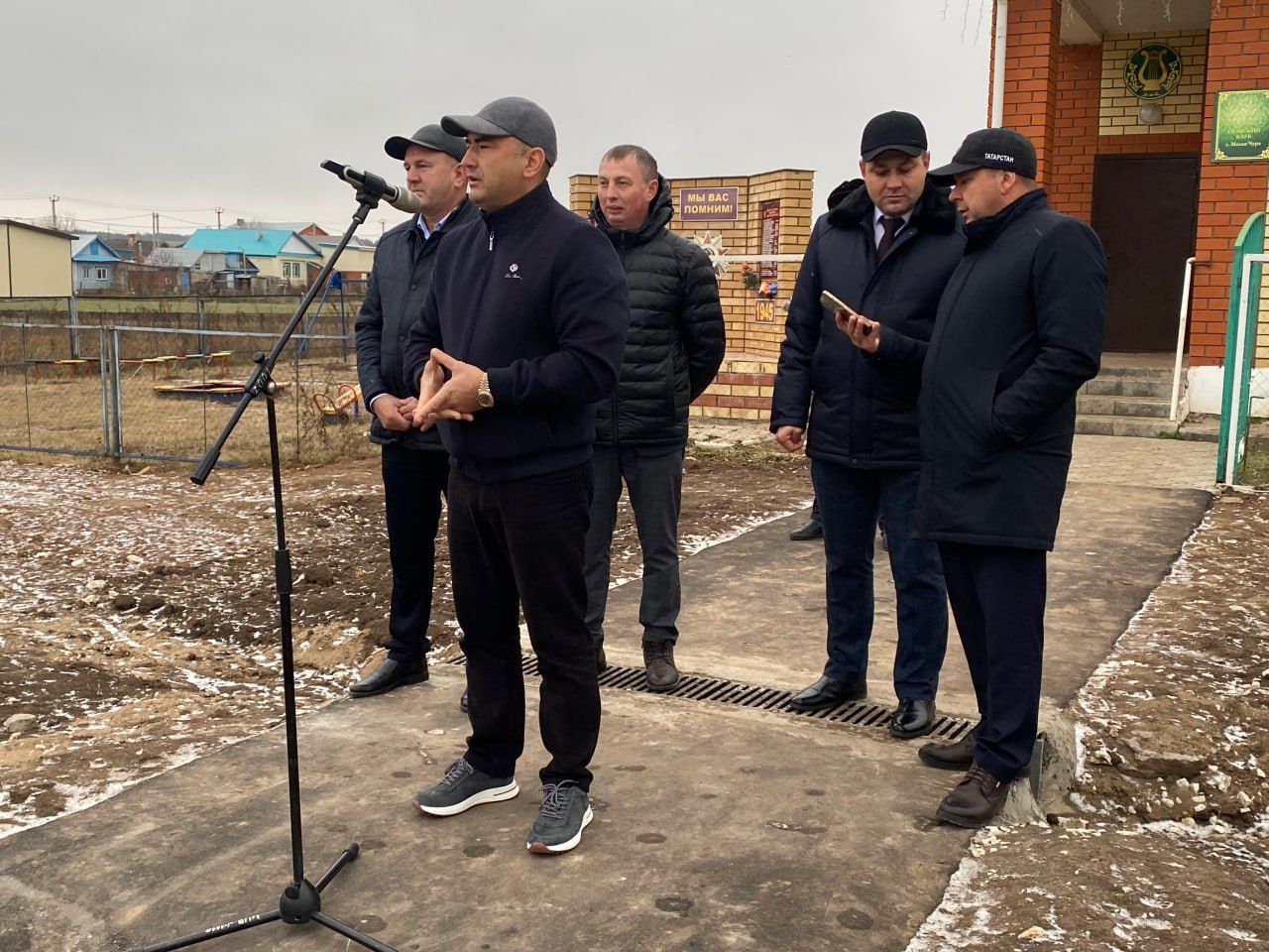 В двух селах Кукморского района торжественно открыли дороги