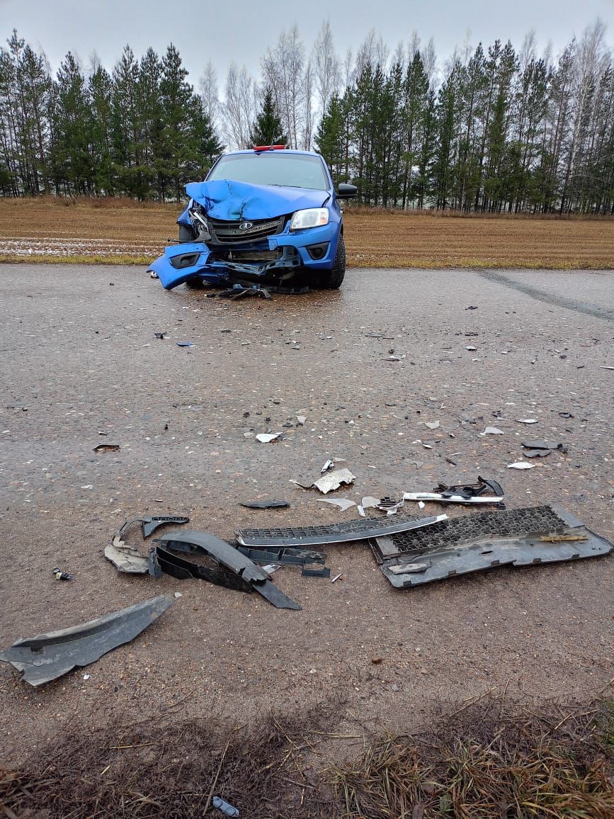 На трассе в Кукморском районе столкнулись два авто, есть пострадавшие