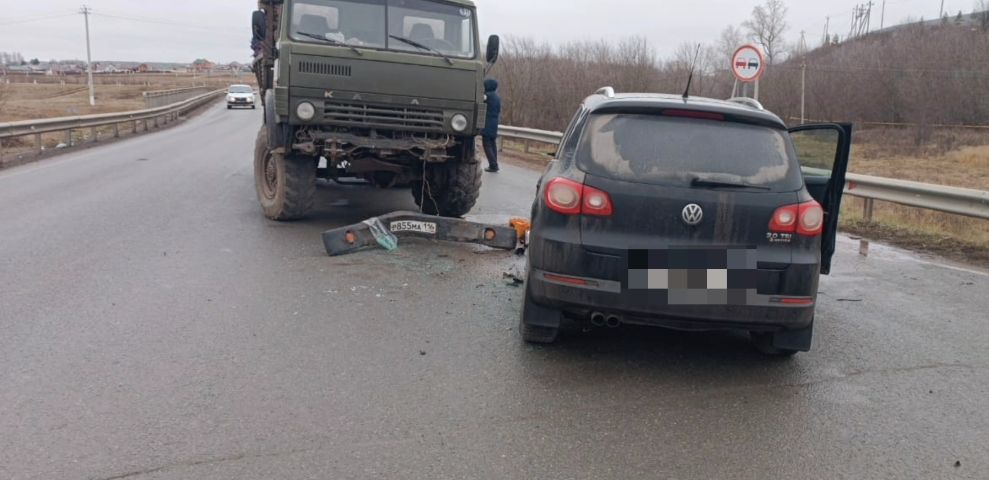 В Кукморском районе произошло ДТП, двое пострадали