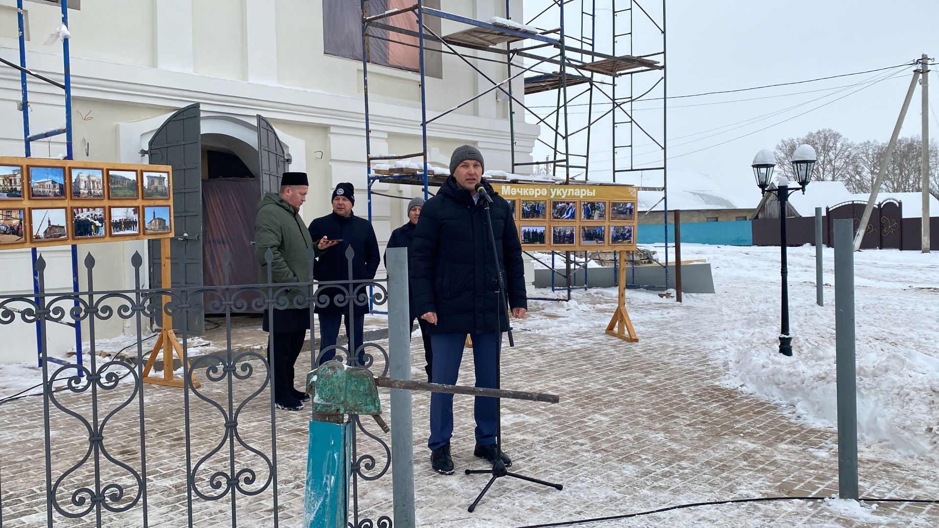 Мәчкәрә авылында реставрация эшләре алып барылучы күпьеллык тарихы булган беренче Җәмигъ мәчетенә ярымай куелды