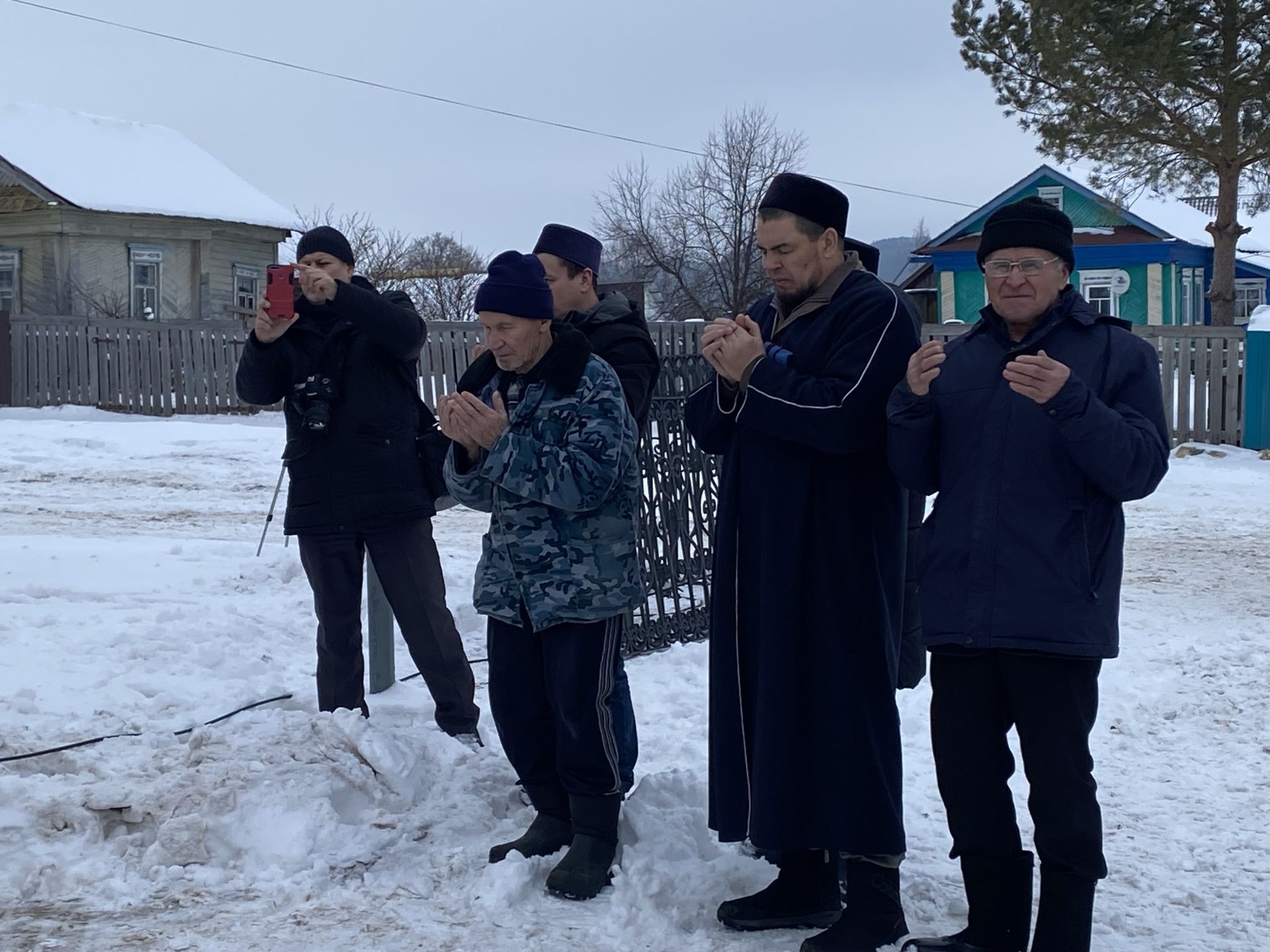 Мәчкәрә авылында реставрация эшләре алып барылучы күпьеллык тарихы булган беренче Җәмигъ мәчетенә ярымай куелды