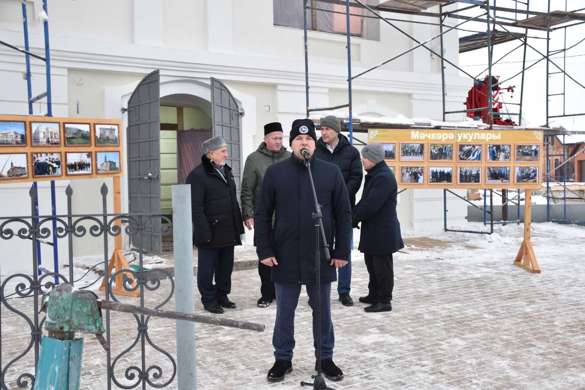 Мәчкәрә авылында реставрация эшләре алып барылучы күпьеллык тарихы булган беренче Җәмигъ мәчетенә ярымай куелды