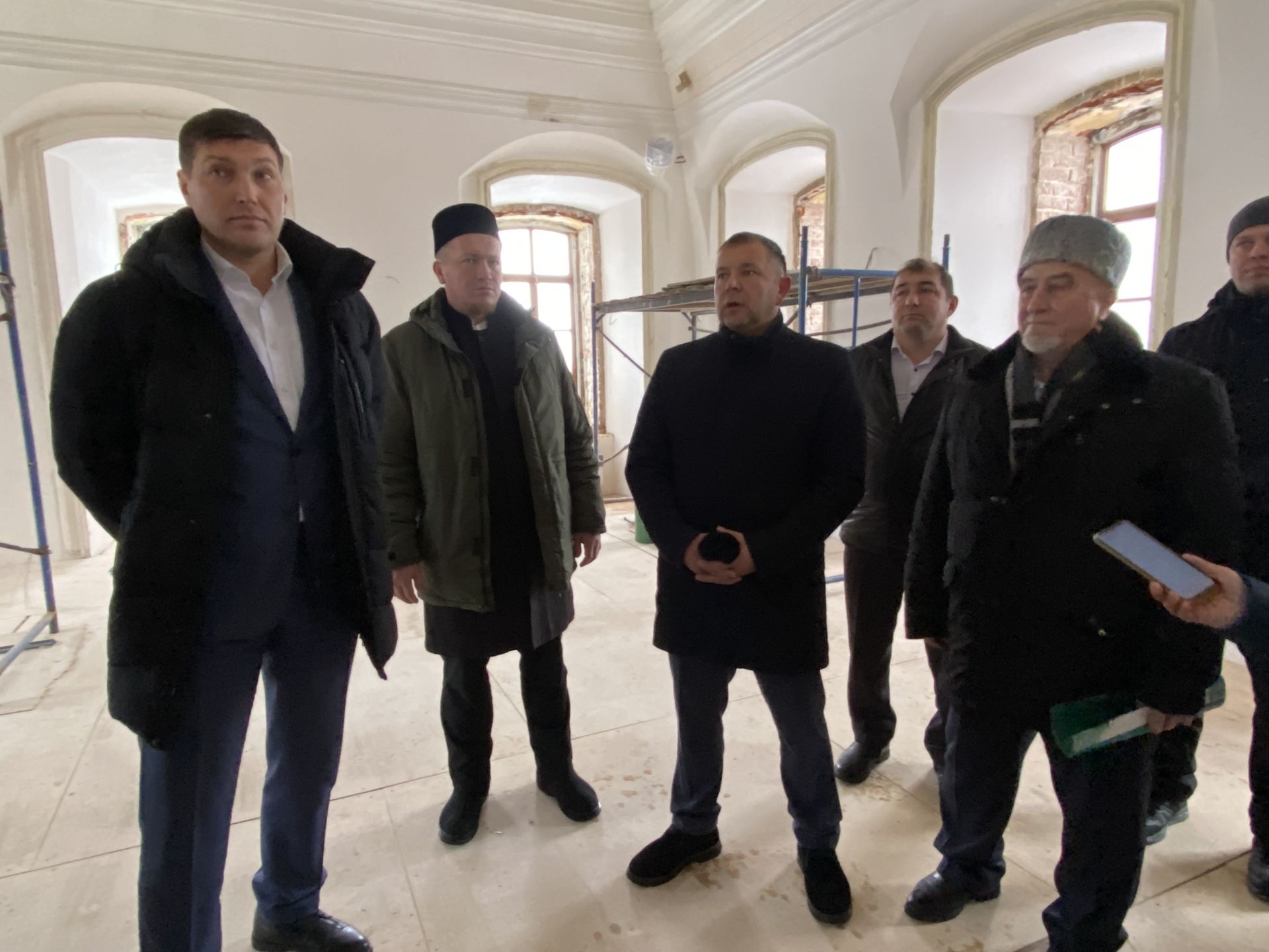 Мәчкәрә авылында реставрация эшләре алып барылучы күпьеллык тарихы булган беренче Җәмигъ мәчетенә ярымай куелды
