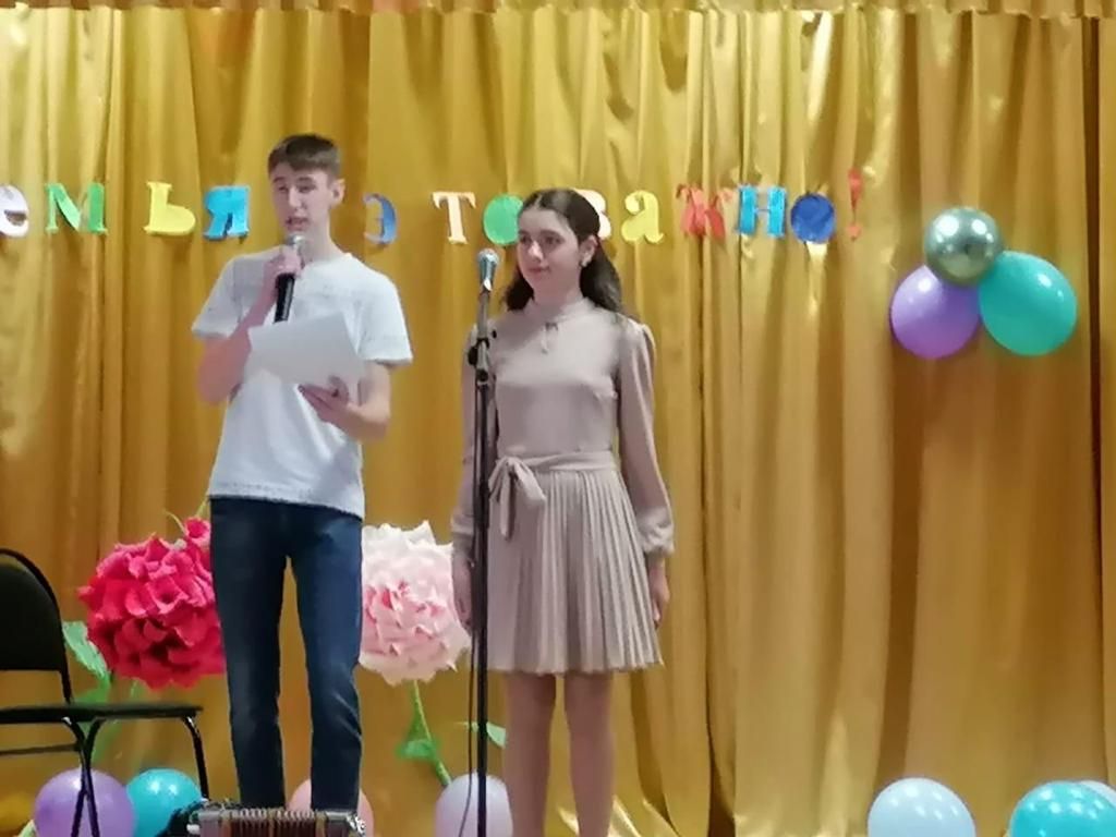 В Починок-Сутерском сельском клубе организовали концерт для замещающих семей района «Семья — это важно!»