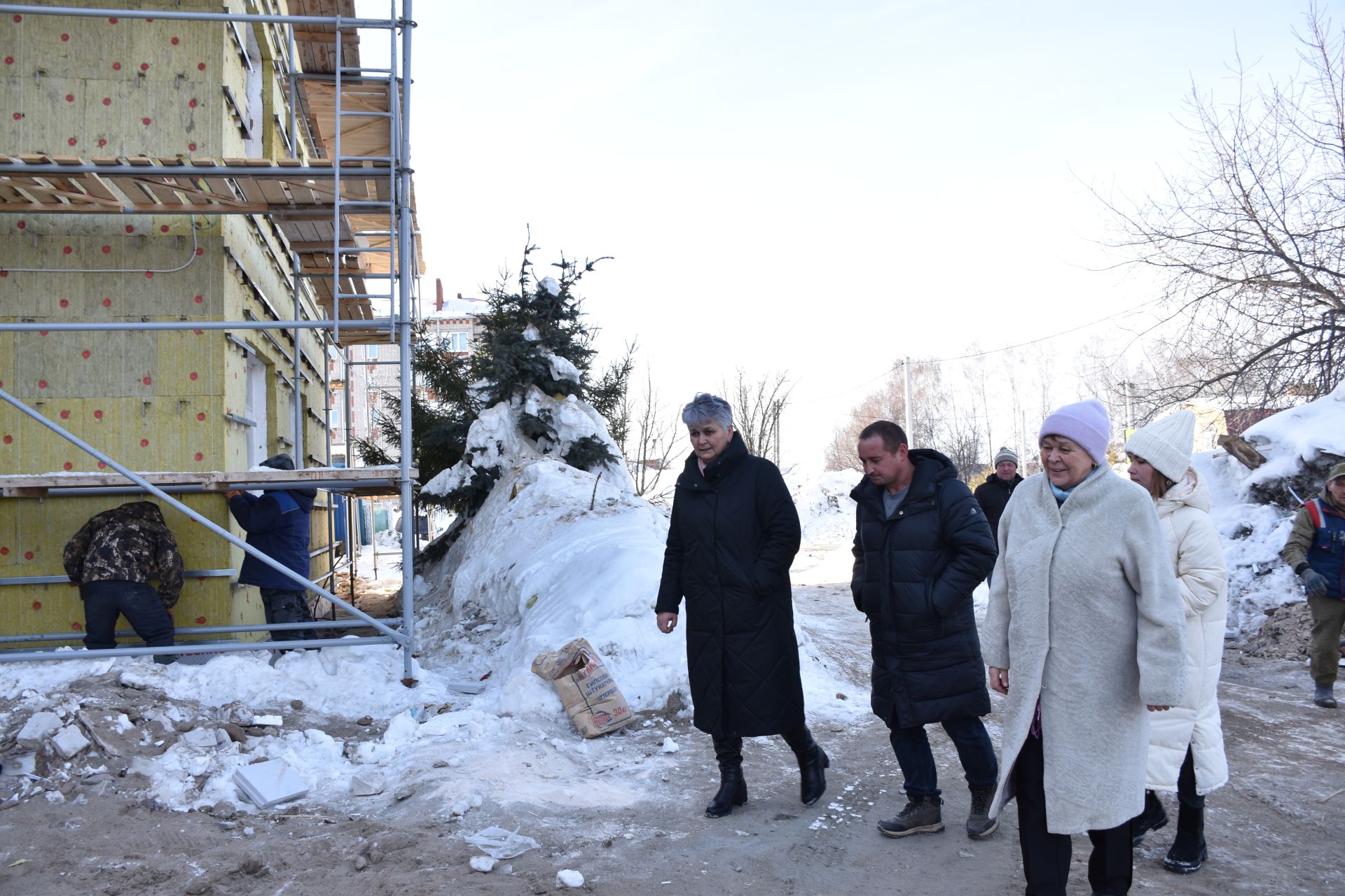 Римма Ратникова осмотрела ремонт детского сада «Ромашка» в Кукморе