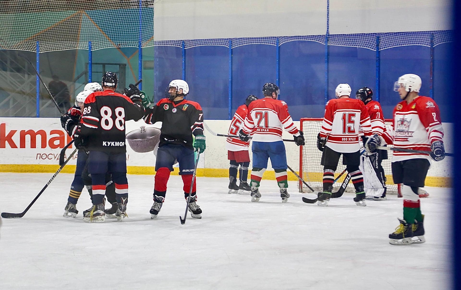 В Кукморе прошел турнир по хоккею памяти Ильмира Кашапова, погибшего в СВО
