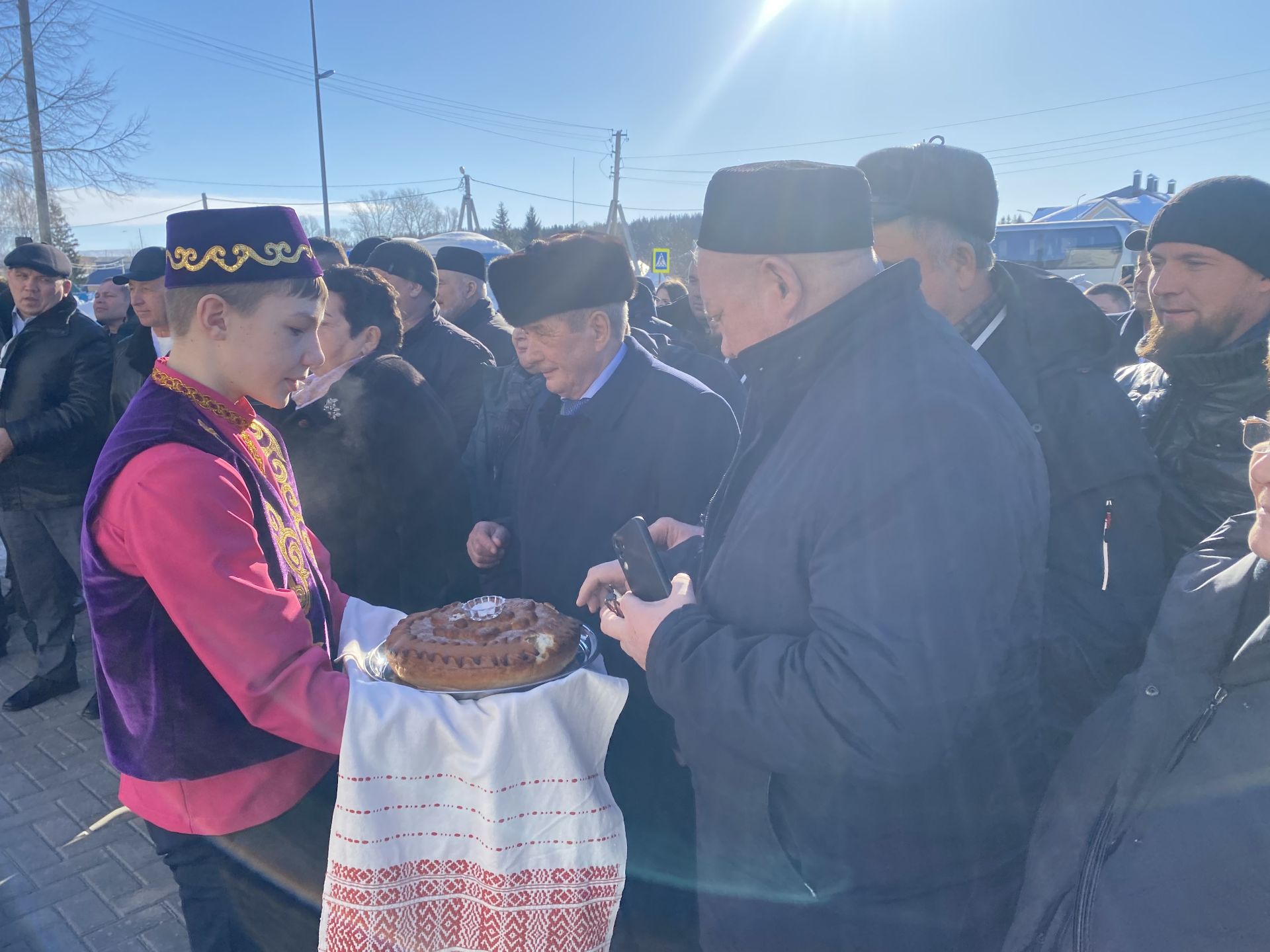 Бөтендөнья татар конгрессы XII Бөтенроссия татар авыллары эшмәкәрләре җыены кысаларында Ядегәр җирлегенә бер төркем кунаклар  килде
