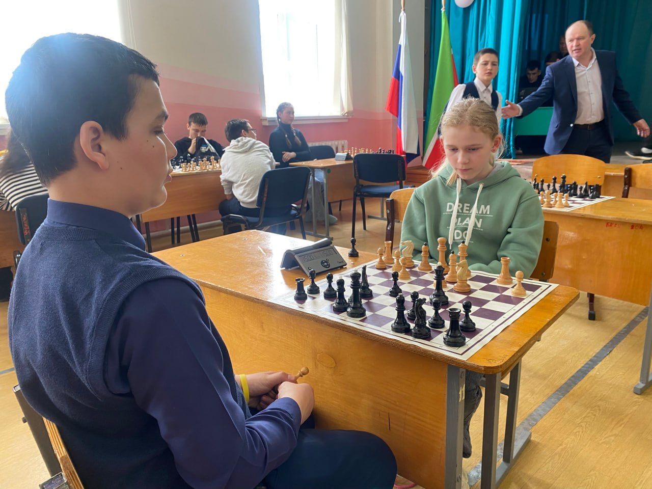 В школе села Большой Кукмор прошел шахматный турнир памяти  почетного гражданина Кукморского района Мияссара Мансурова