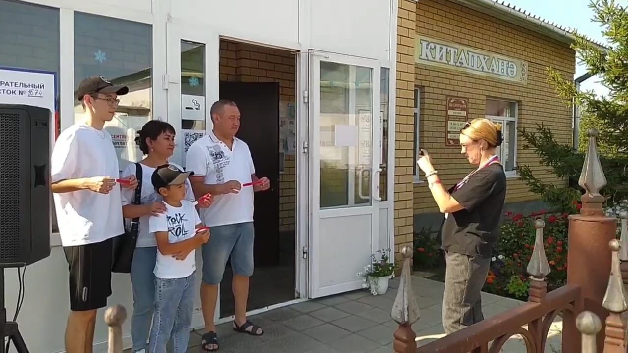 В Большом Кукморе избиратели приехали на выборы верхом на лошадях