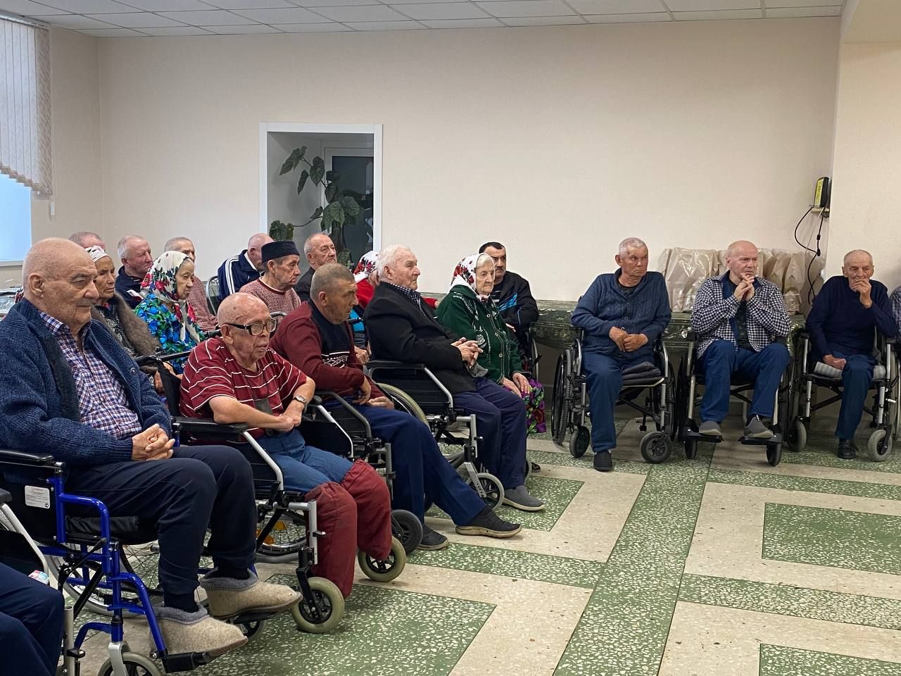 Кукмаралылар Лесхозда урнашкан картлар йортында булдылар