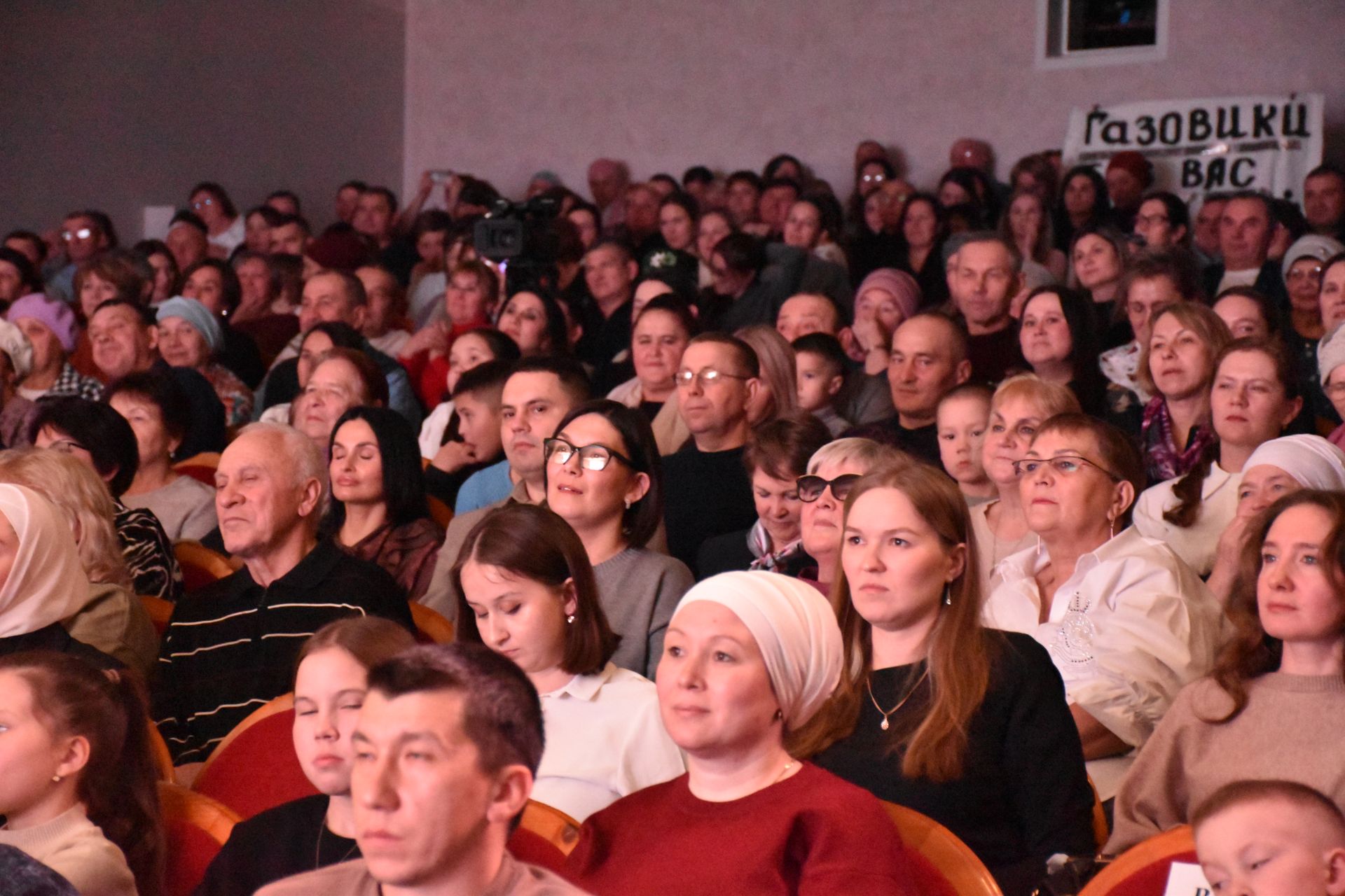 «За СВОих»: Кукморский фестиваль показал таланты журналистов, пожарных и газовиков