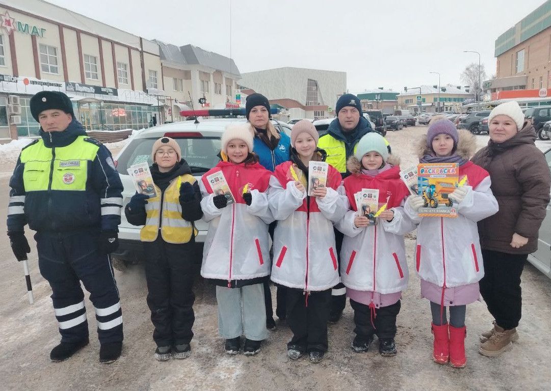 В Кукморе провели акцию «Ребенок — главный пассажир!»