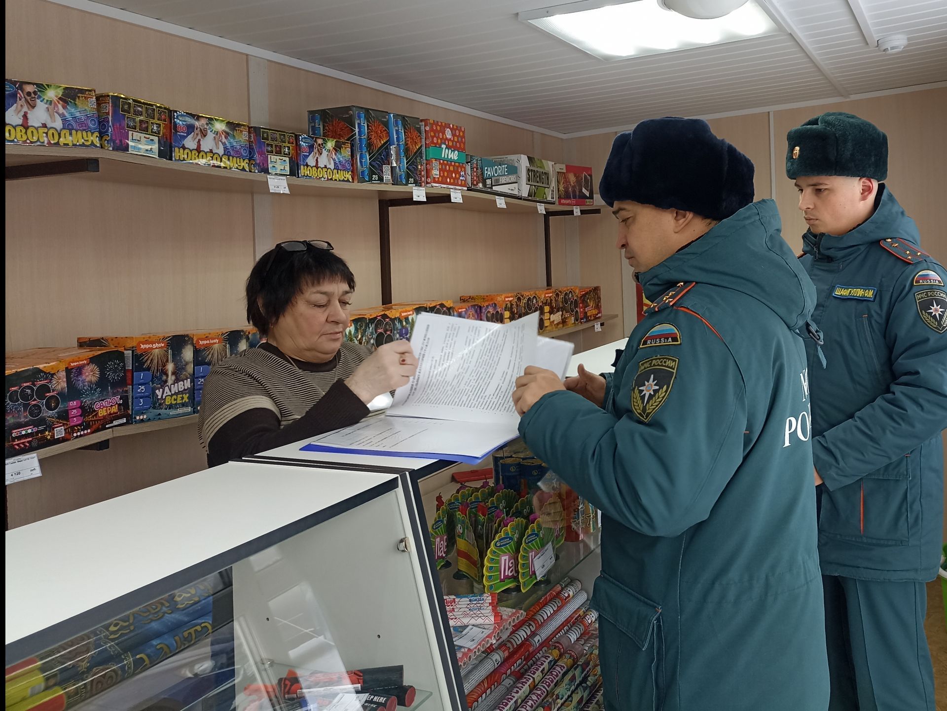 Кукмарадагы пиротехник эшләнмәләр сатылучы сәүдә нокталарына рейд оештырылды