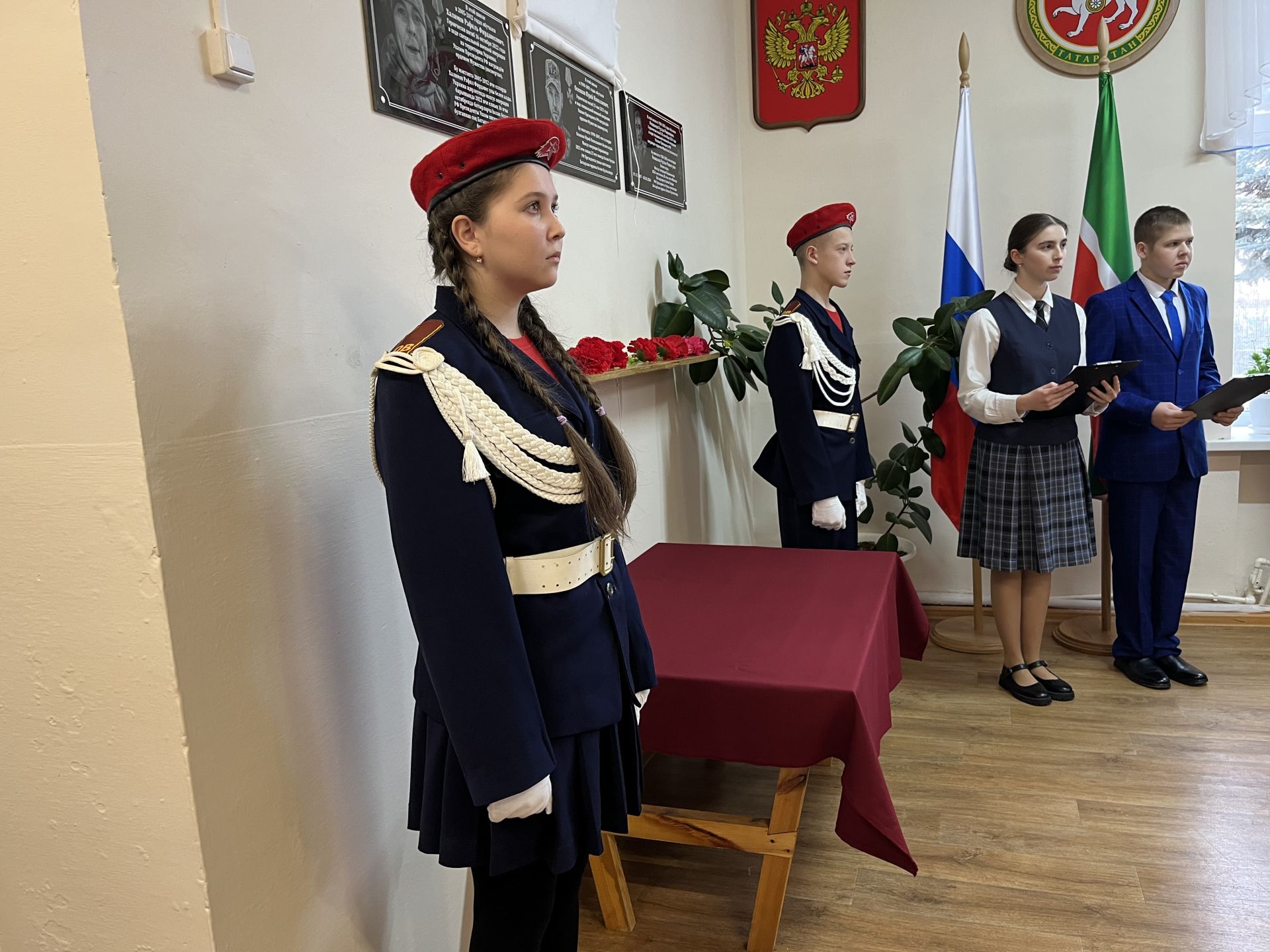 Кукмара районында мемориаль такталар ачылды, Җиңү паркында митинг узды