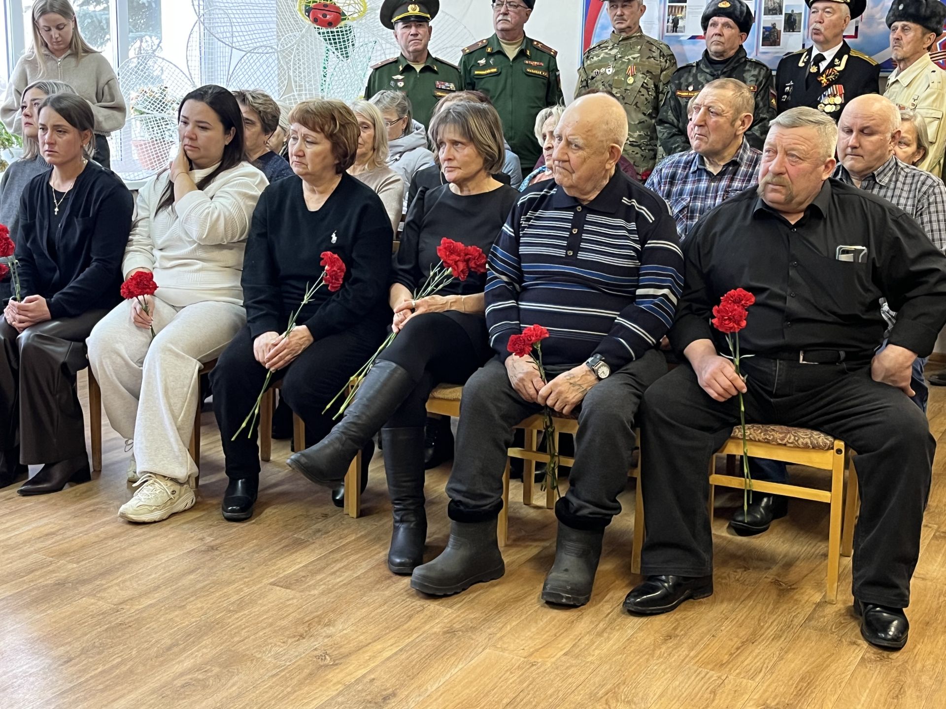 Кукмара районында мемориаль такталар ачылды, Җиңү паркында митинг узды