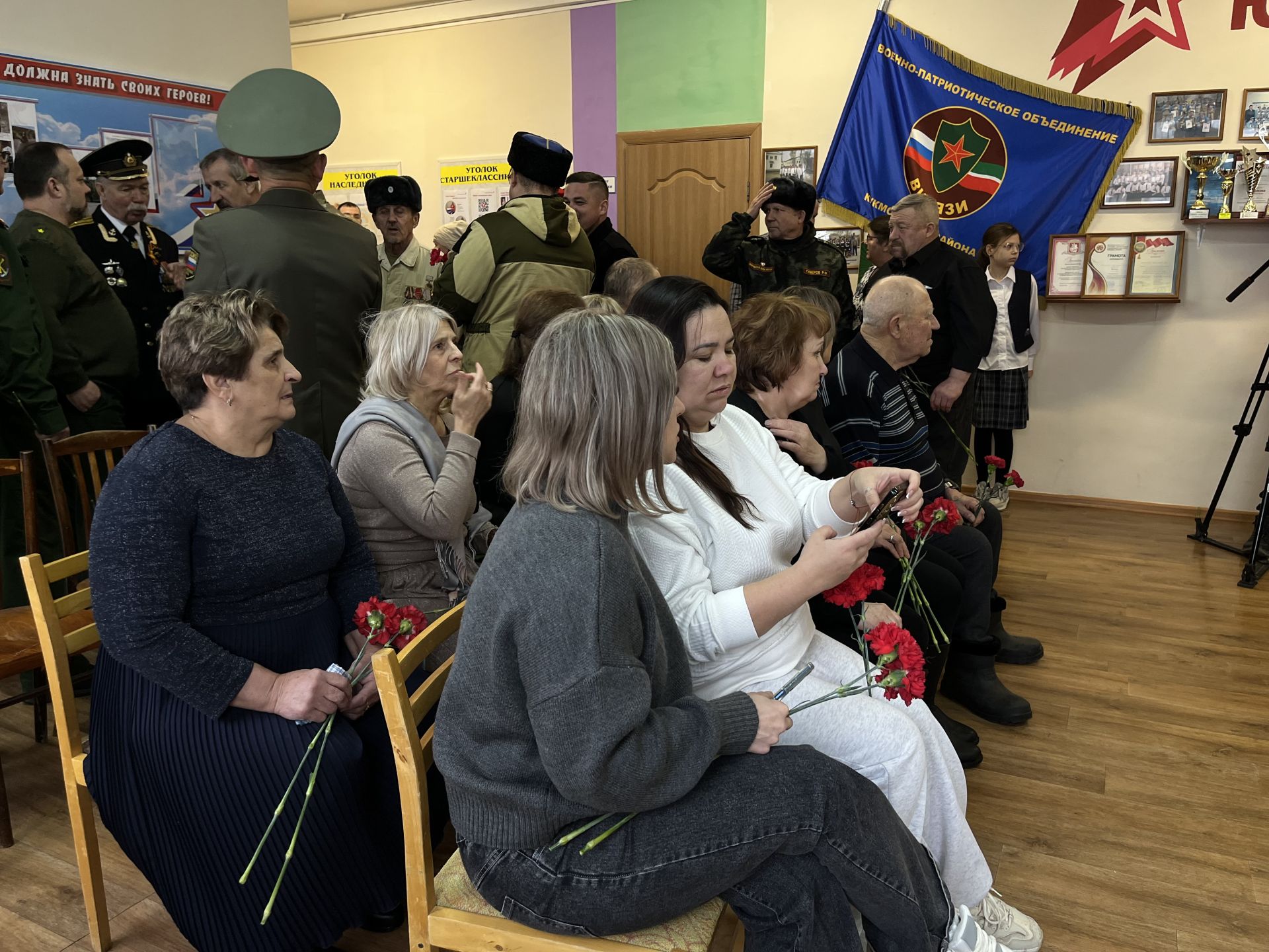 Кукмара районында мемориаль такталар ачылды, Җиңү паркында митинг узды