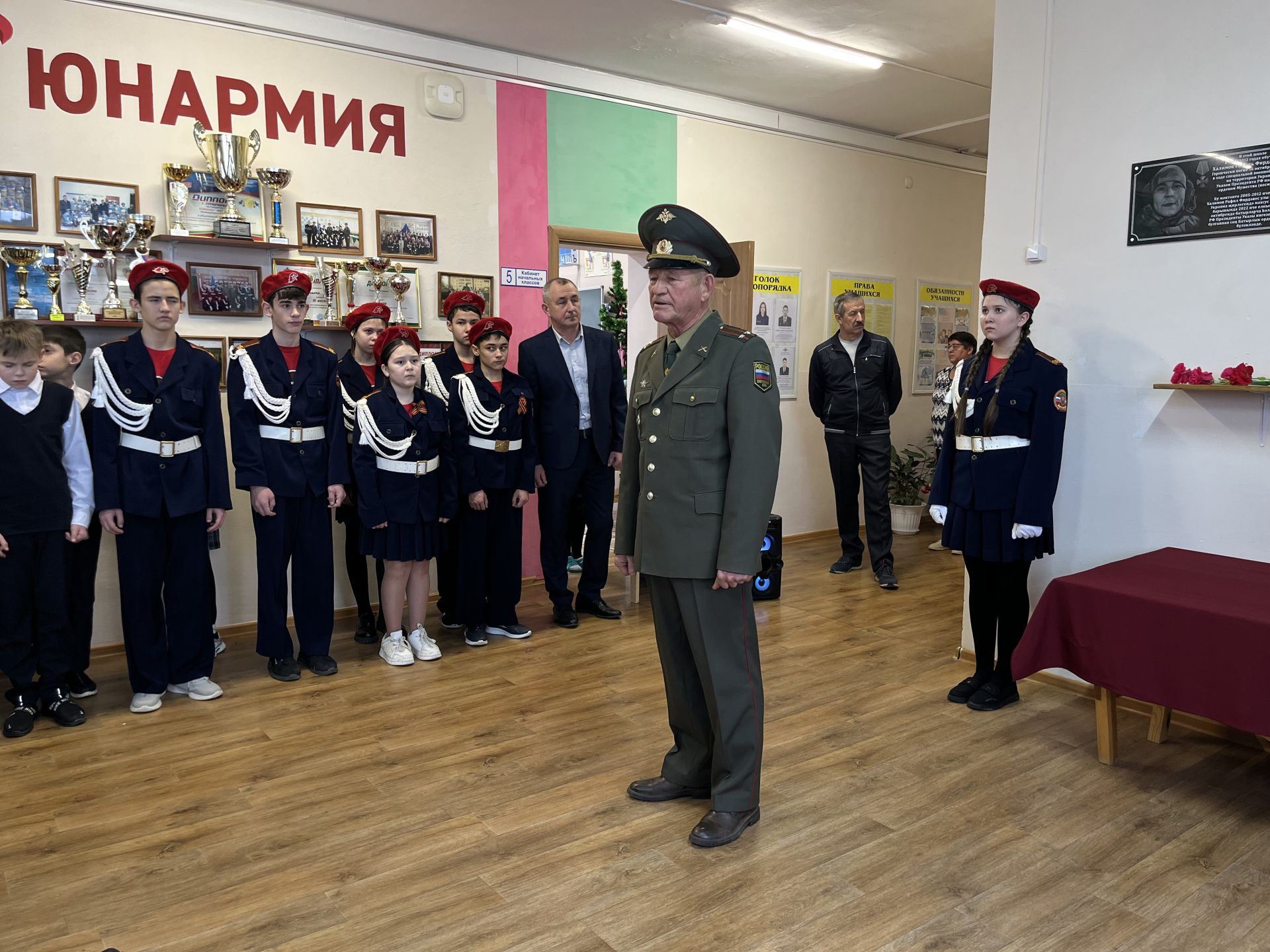 Кукмара районында мемориаль такталар ачылды, Җиңү паркында митинг узды
