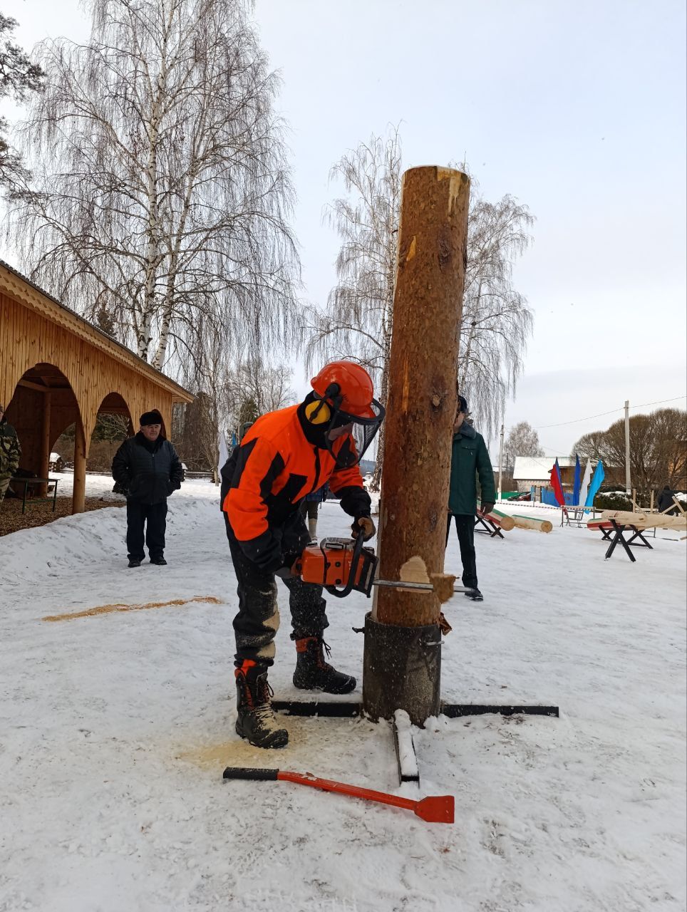 Кукмара районында «Профессионаллар-2025» чемпионатының «Урман кисүче» компетентлыгы буенча ярышлар узды