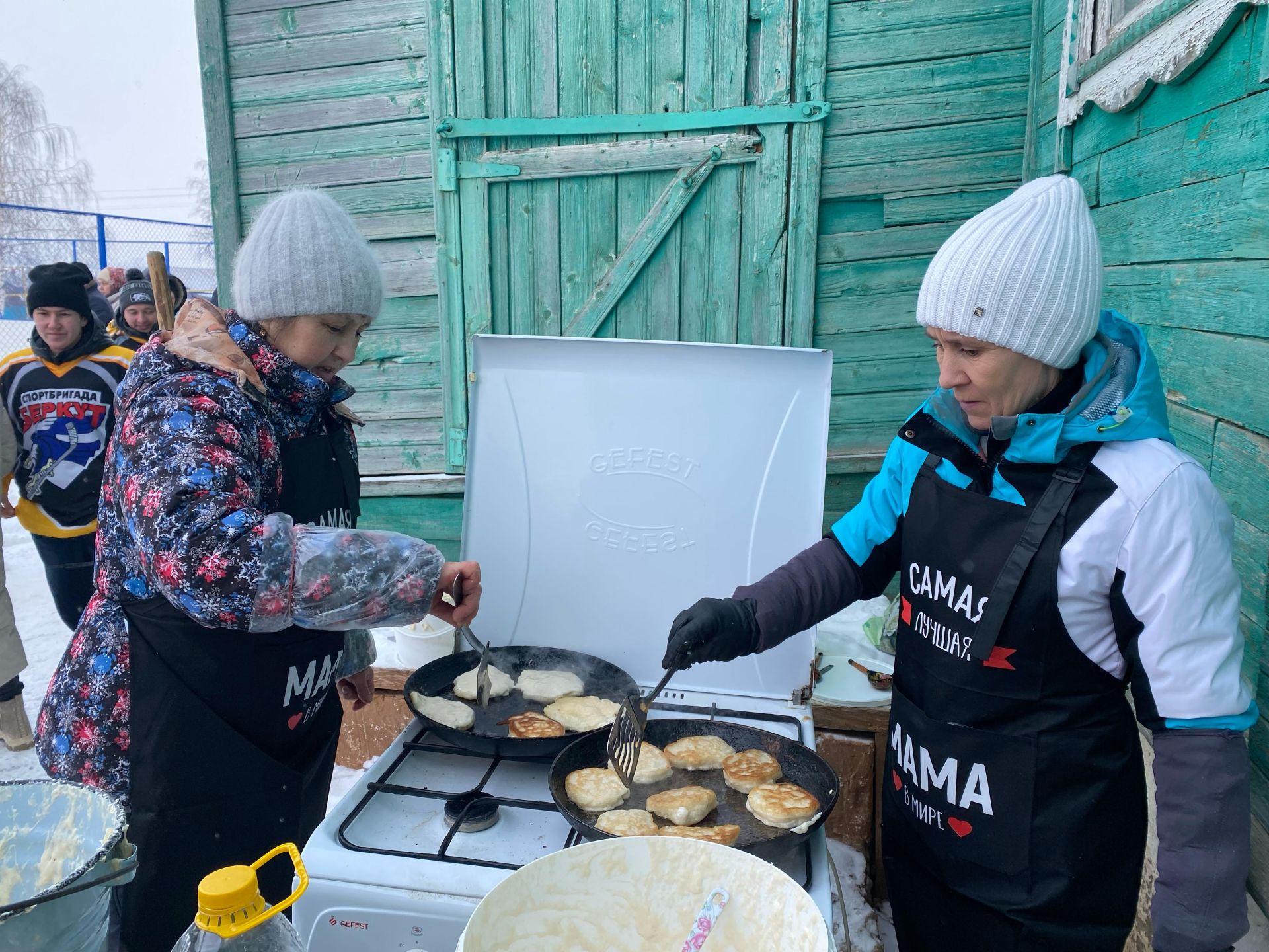 Адайда махсус хәрби операциядә һәлак булган Рөстәм Шәфыйков истәлегенә алкалы хоккей ярышы булды