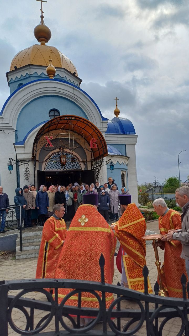 В Петропавловскую церковь Кукмора доставлен ковчег с частицами мощей святых апостолов Петра и Павла