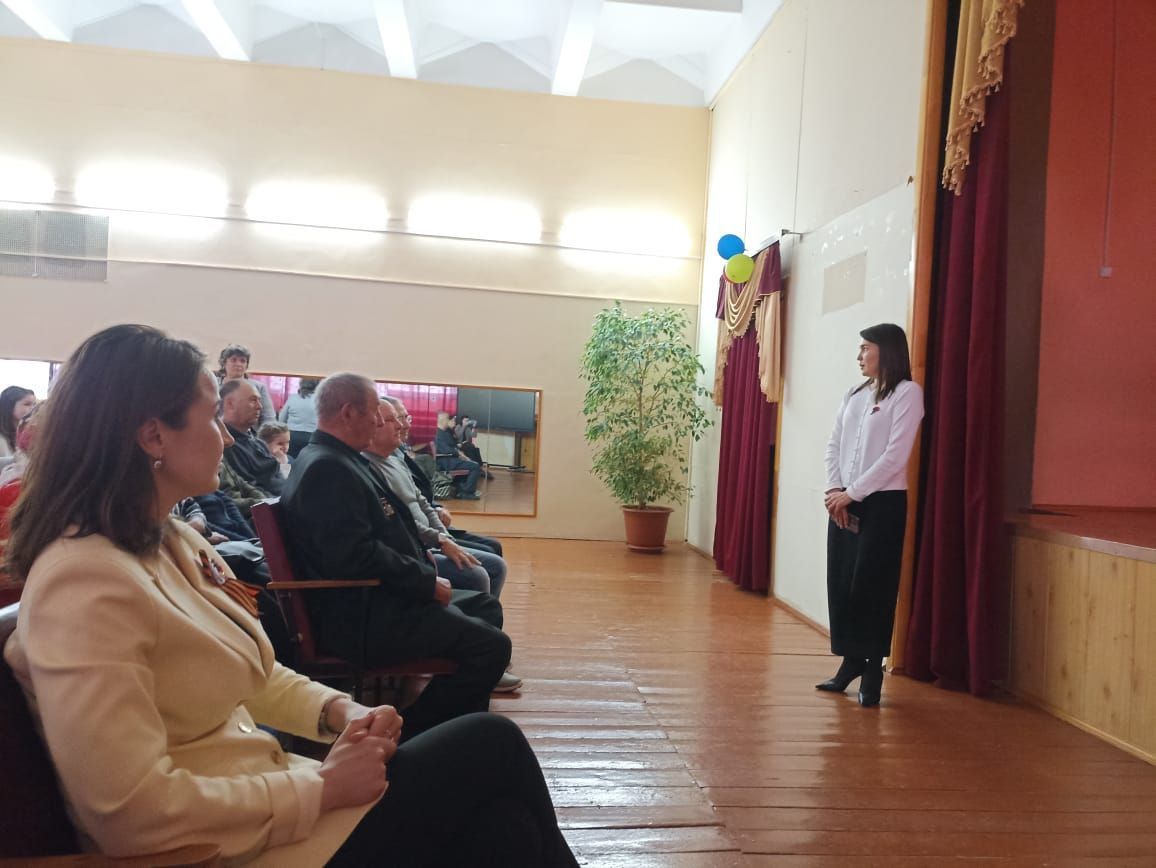 Кукмара 4нче урта мәктәбендә радиация һәлакәте корбаннарын искә алдылар