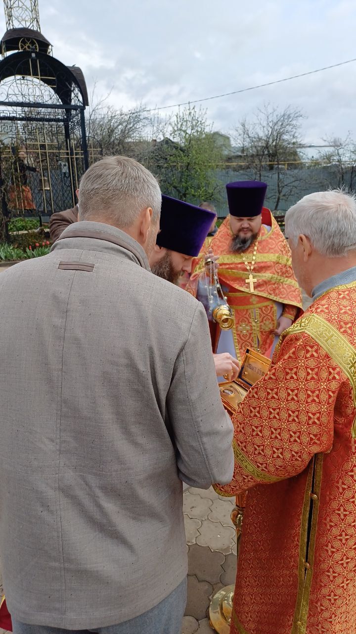 В Петропавловскую церковь Кукмора доставлен ковчег с частицами мощей святых апостолов Петра и Павла
