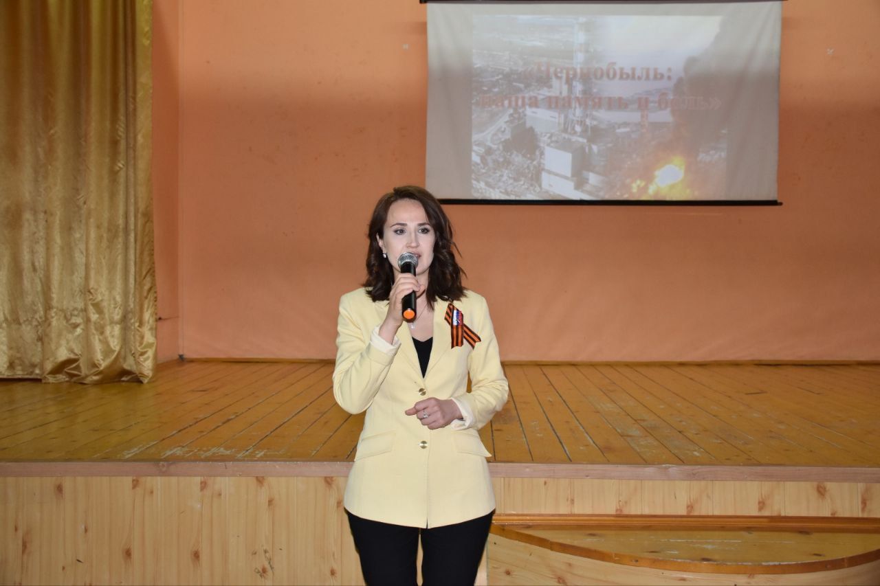 Кукмара 4нче урта мәктәбендә радиация һәлакәте корбаннарын искә алдылар