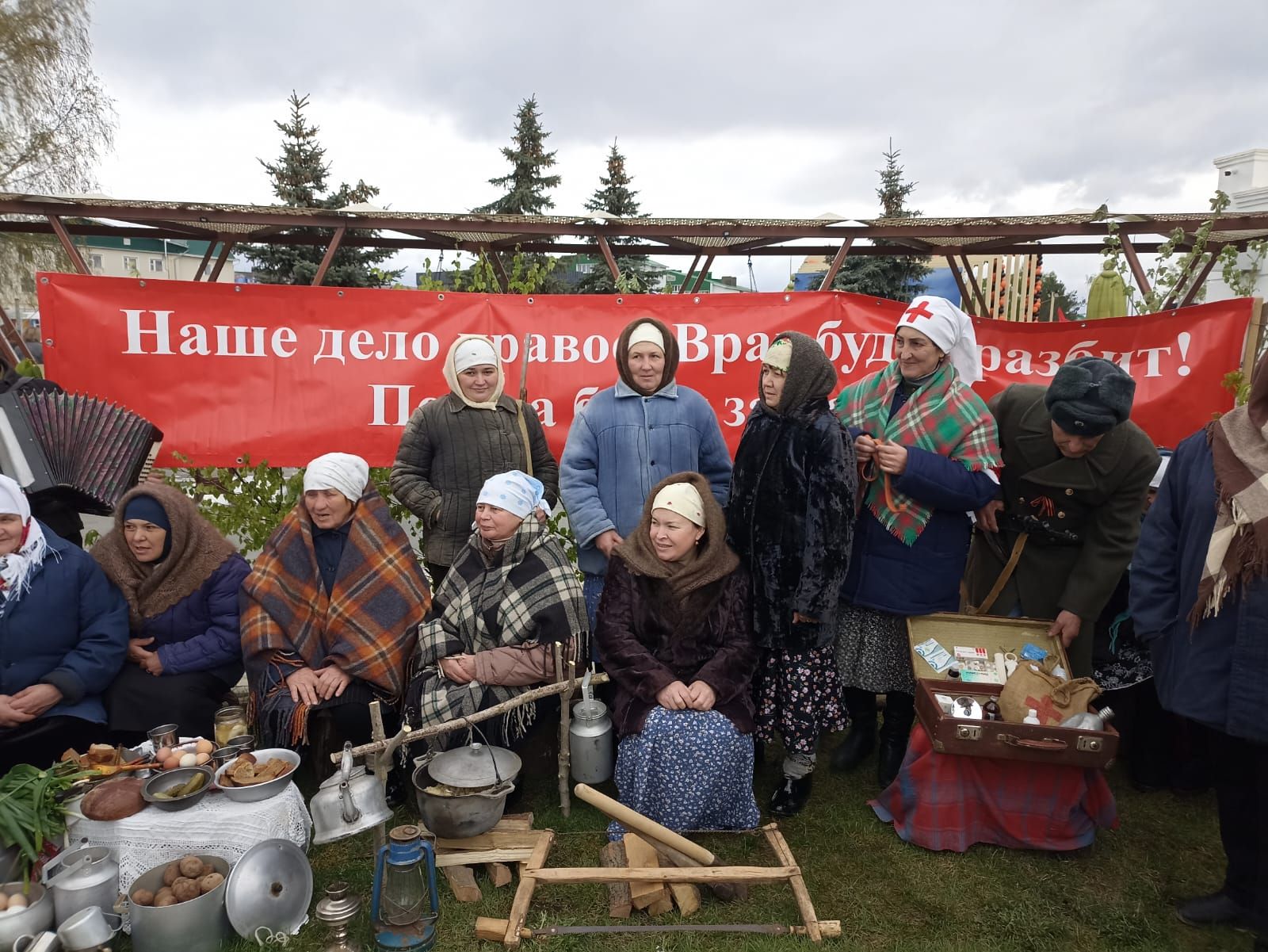 Память, музыка и единство: В Кукморе прошли торжества в честь 80-летия Победы (фоторепортаж)