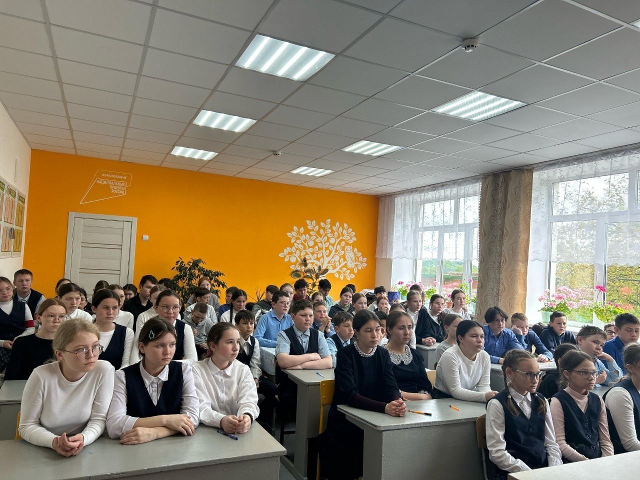 Учащимся Кукморского района рассказали о вреде алкоголя, курения и опасности употребления наркотиков