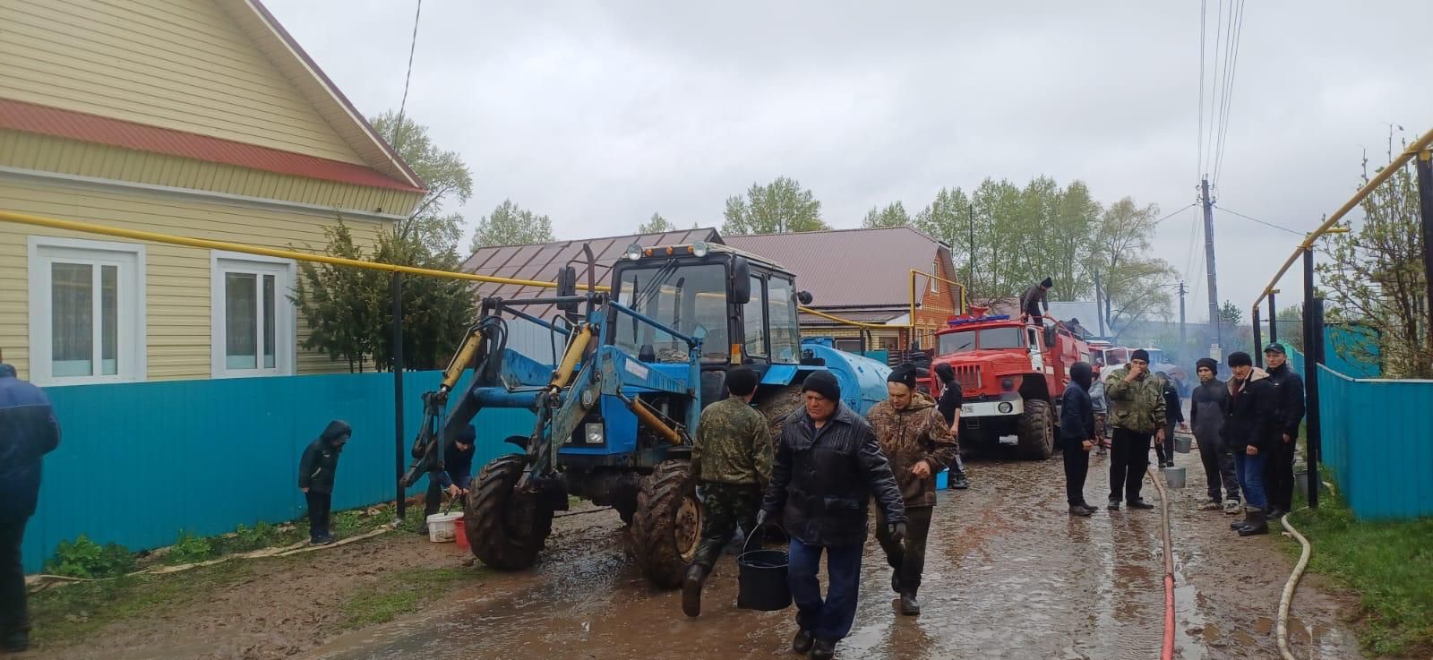 Кукмара районында бер йорт янган, икенчесенә дә зыян килгән