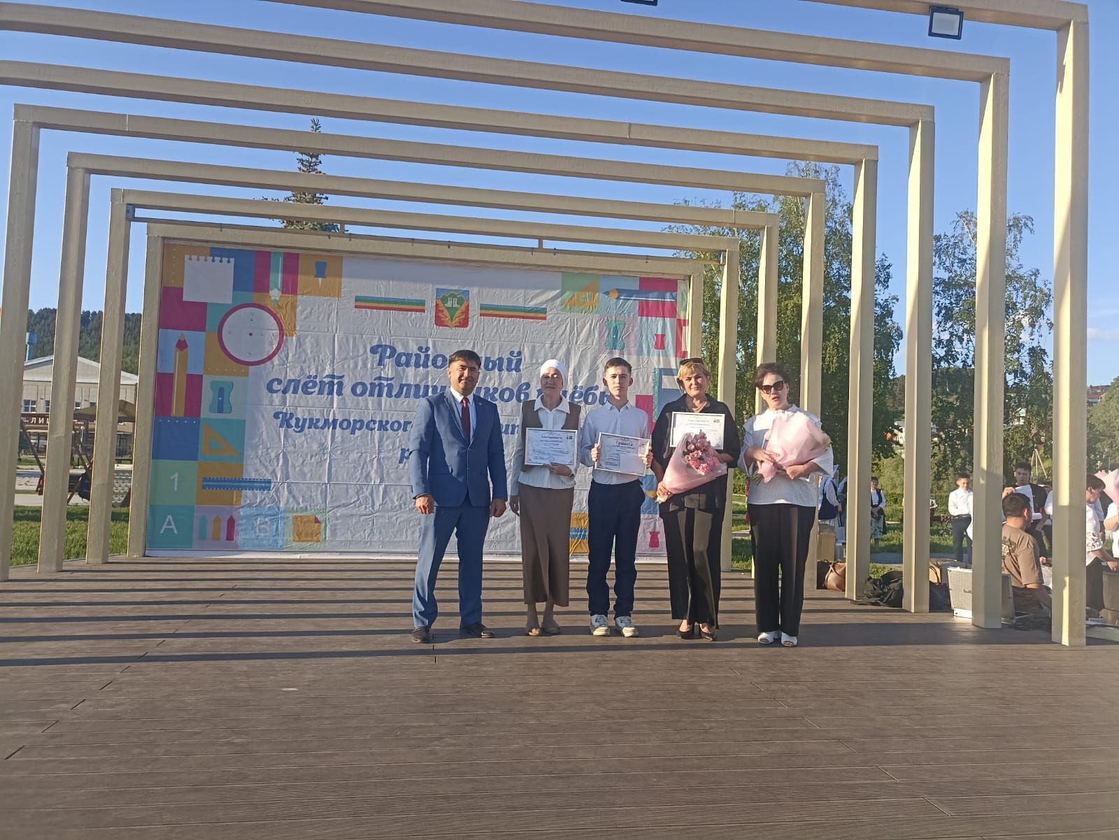 В Кукморе чествовали отличников учебы