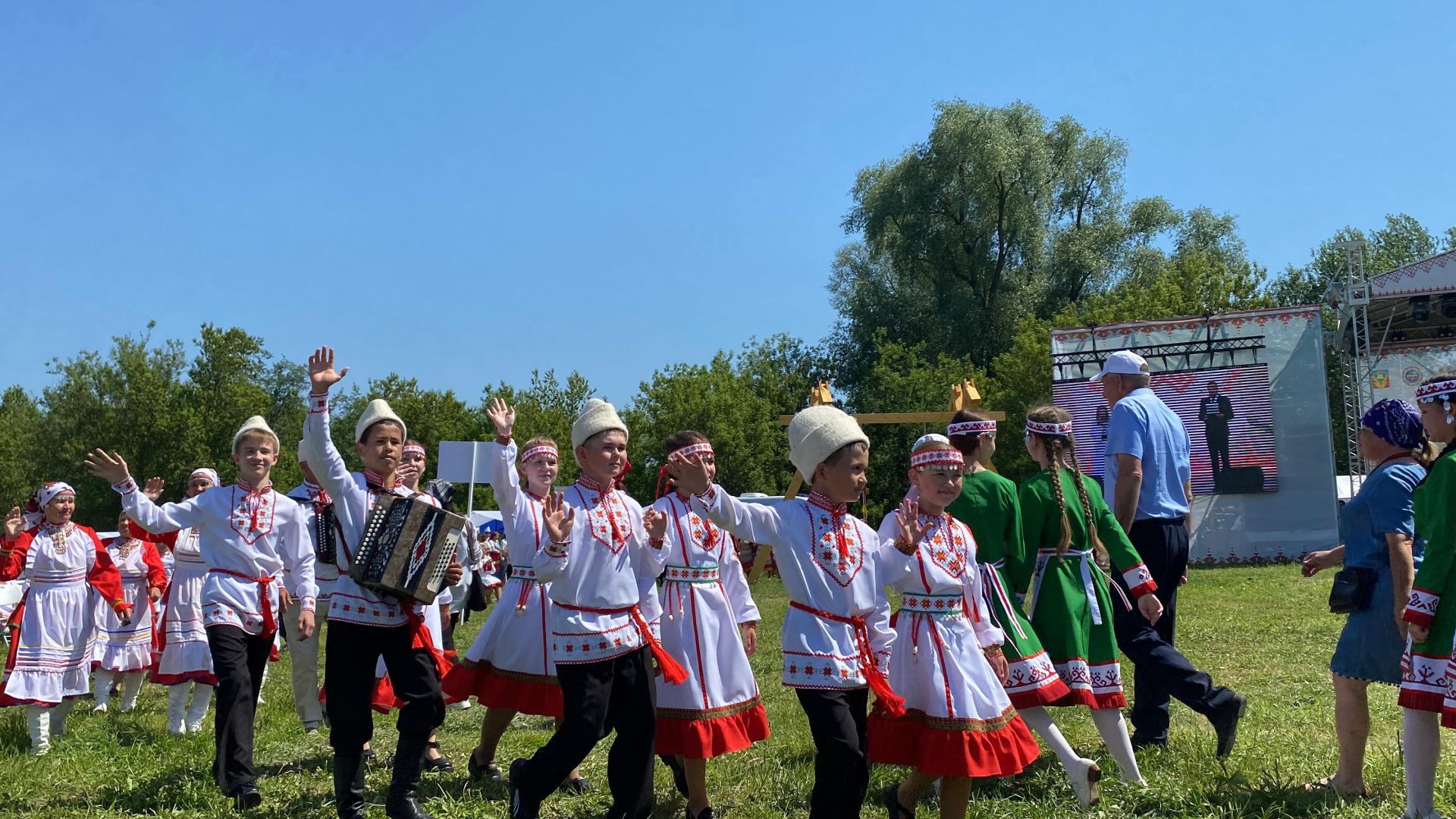 Кукмара районының Поч. Кучук авылында мари традицион мәдәниятенең республика бәйрәме «СЕМЫК-2025» узды