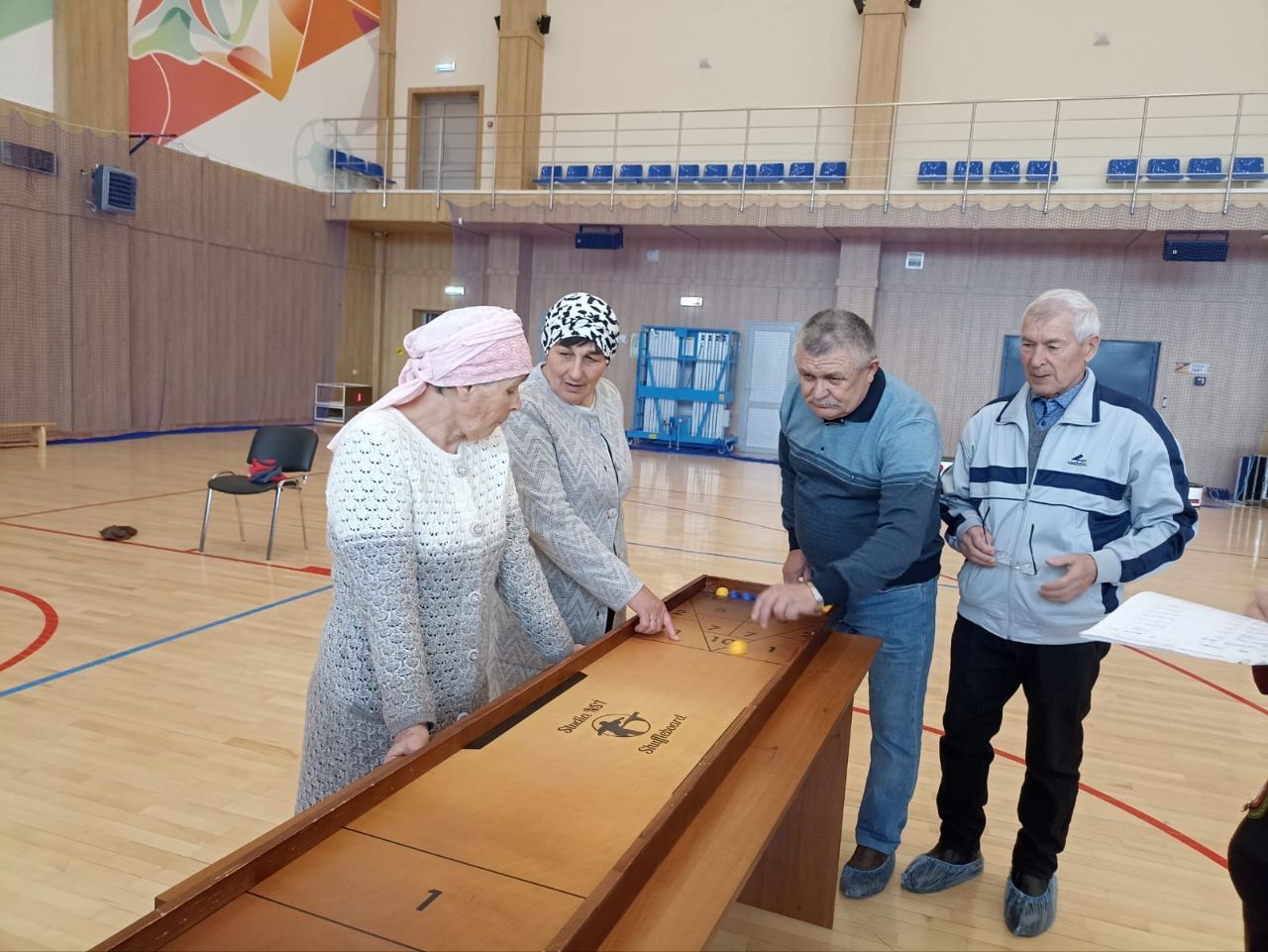 Кукмарада физик мөмкинлекләре чикләнгән кешеләр арасында өстәл уеннары буенча ярыш узды
