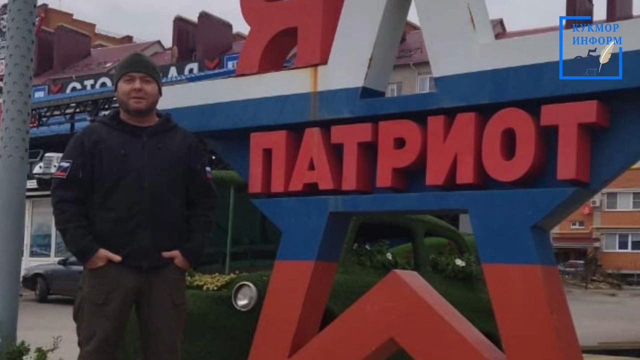 Зур Кукмарадан Илнур Нурмөхәммәтов  1949 елгы мотоциклы белән парадта катнашачак
