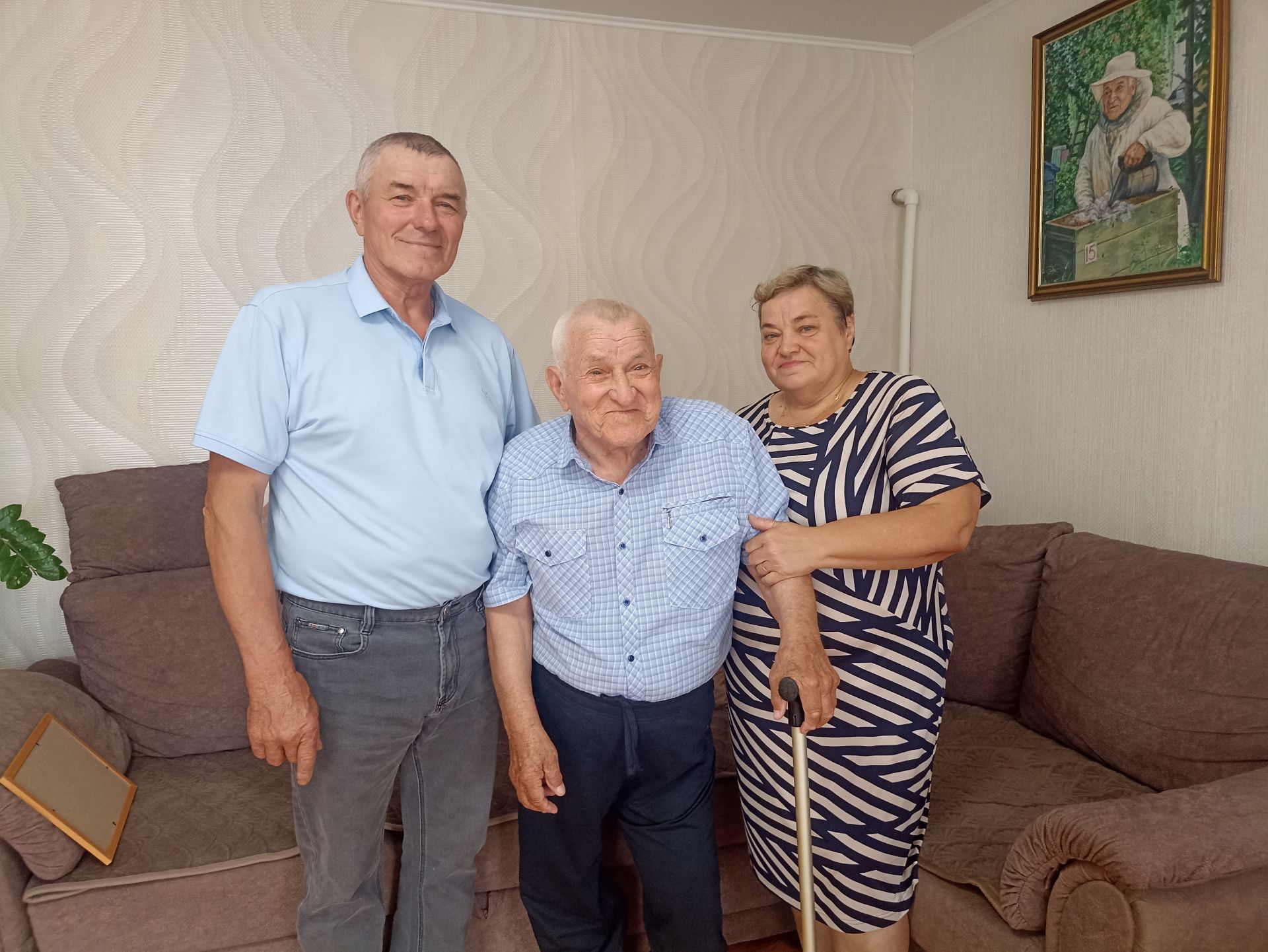 Житель села Чарли Кукморского района Леонид Харжавин отметил 90-летний юбилей