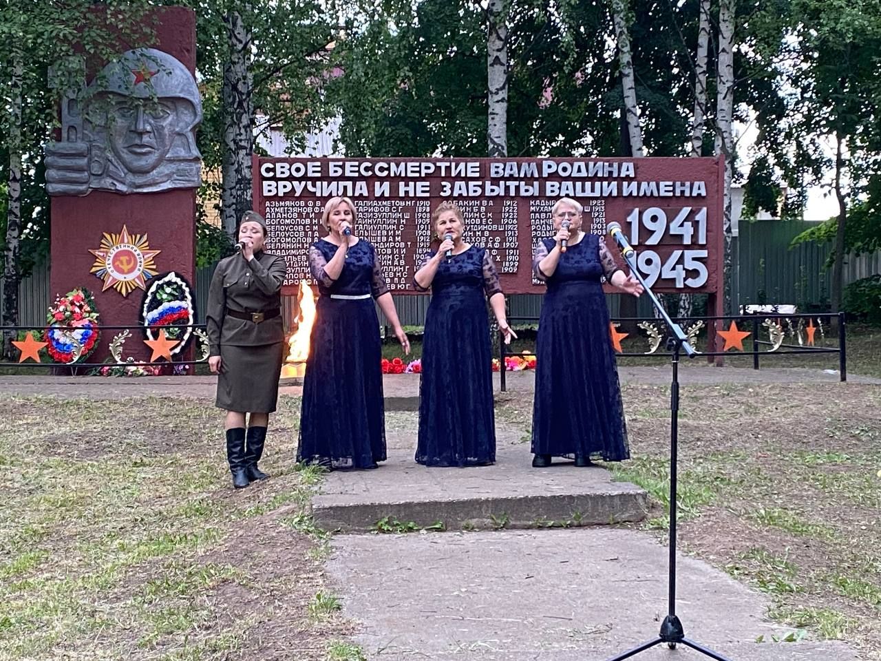 Кукмаралылар хәтер шәмнәре кабызды