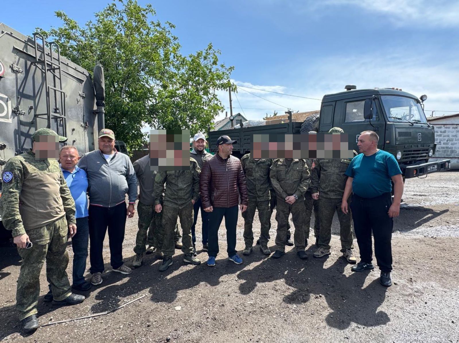Глава Кукморского района доставил гуманитарную помощь в зону СВО