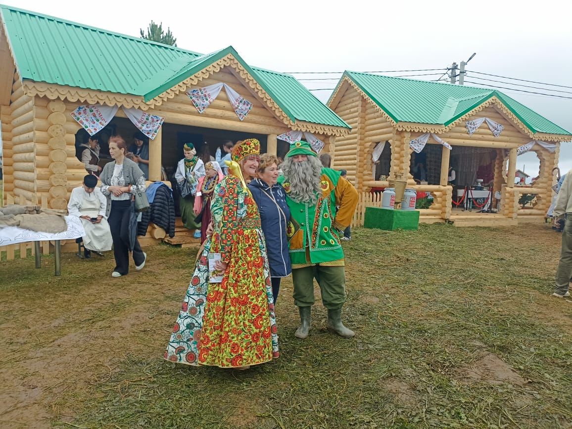 Бөтенроссия авыл Сабантуенда Татарстан ишегалдын Кукмара районы тәкъдим итте