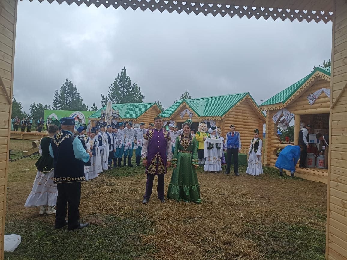 Бөтенроссия авыл Сабантуенда Татарстан ишегалдын Кукмара районы тәкъдим итте