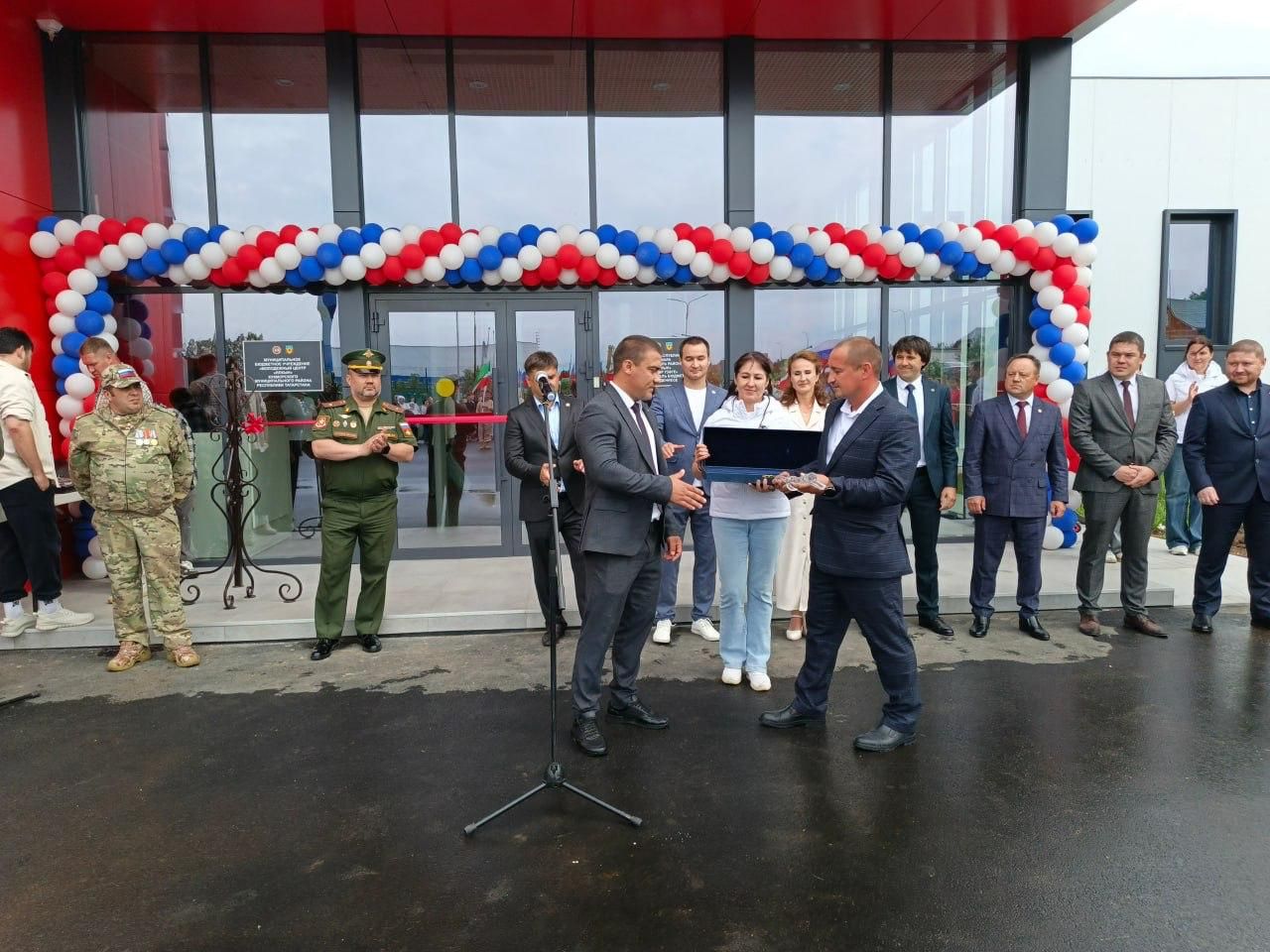 Ринат Садыков открыл молодежный центр «Ялкын» в Большом Кукморе