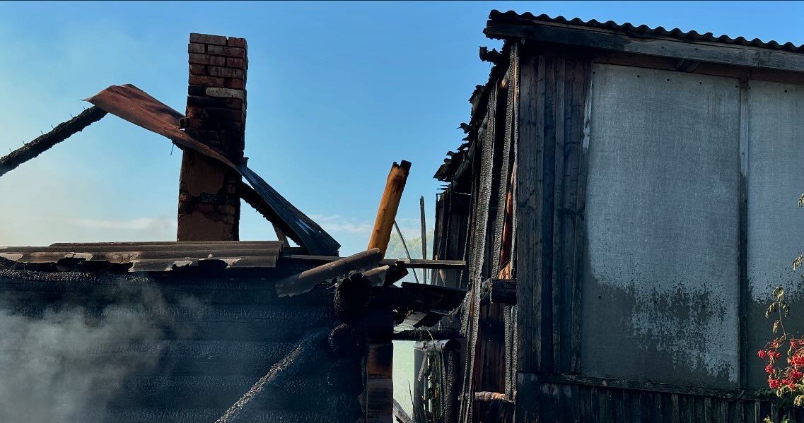 Житель Кукморского района спас маленького ребенка от пожара