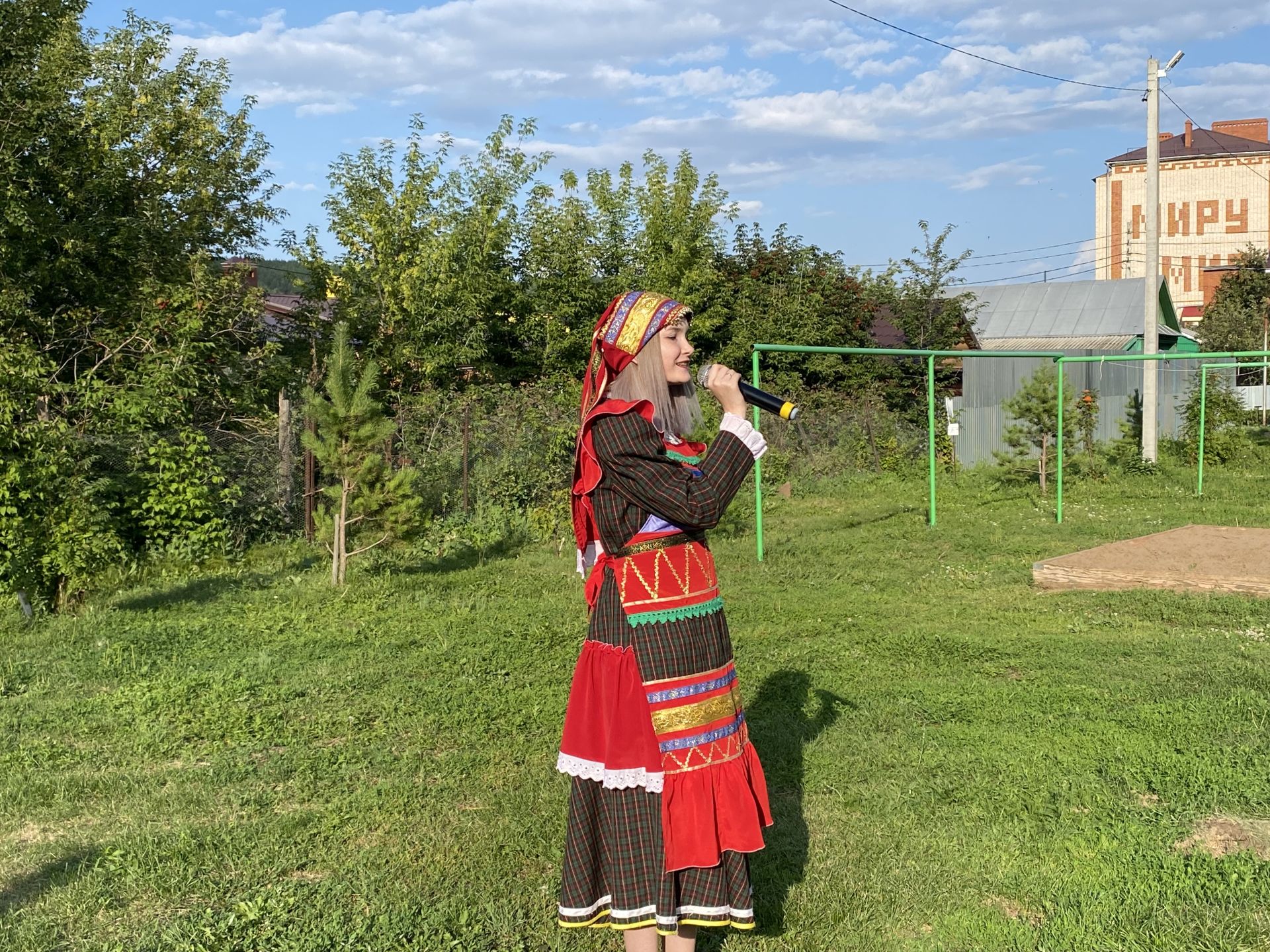 Кукмарада «Дус күршеләр» дип исемләнгән ишегалды бәйрәме узды