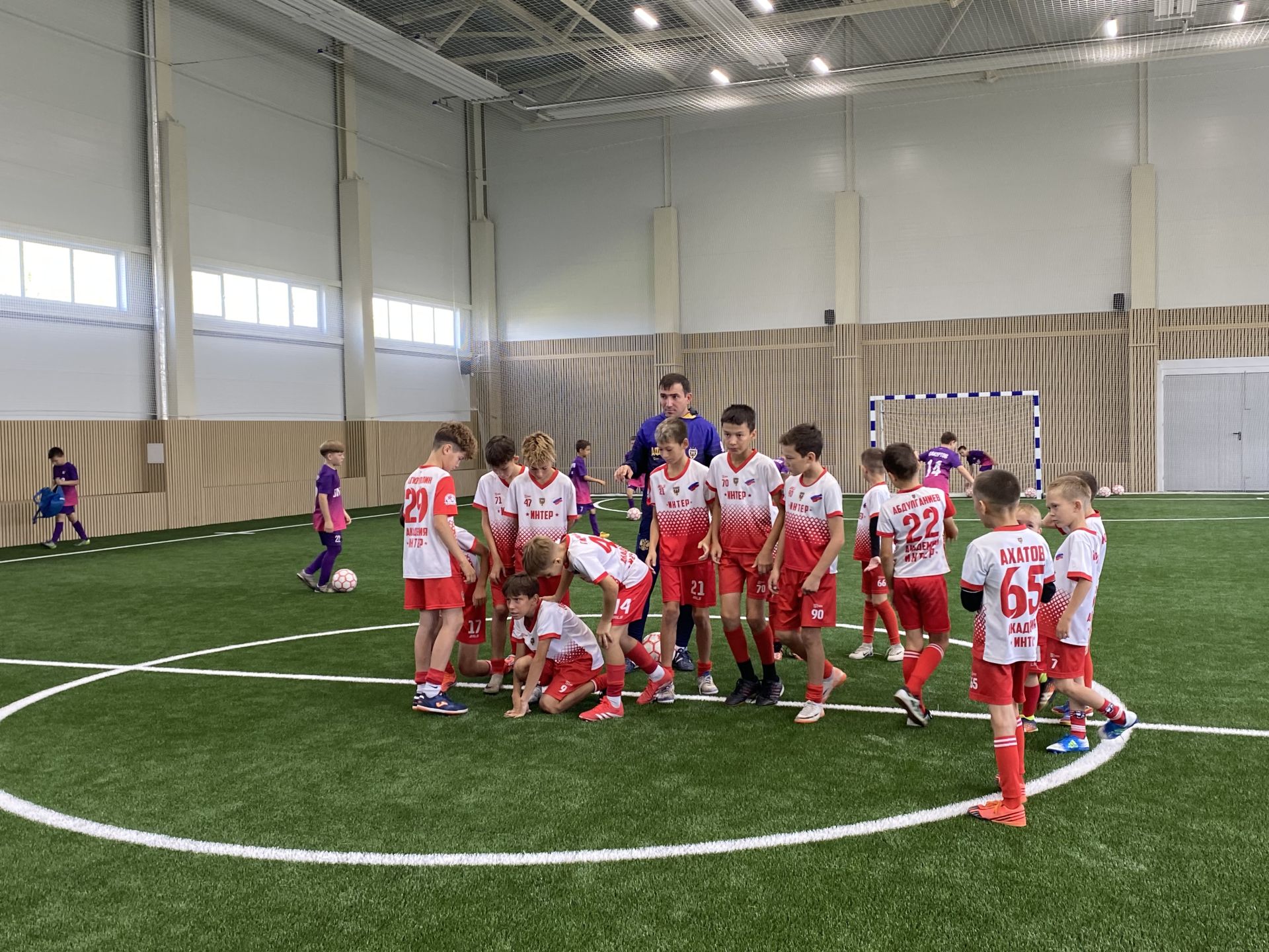 Спортка яңа сулыш:  Кукмарада  ачык футбол манежы кулланышка тапшырылды
