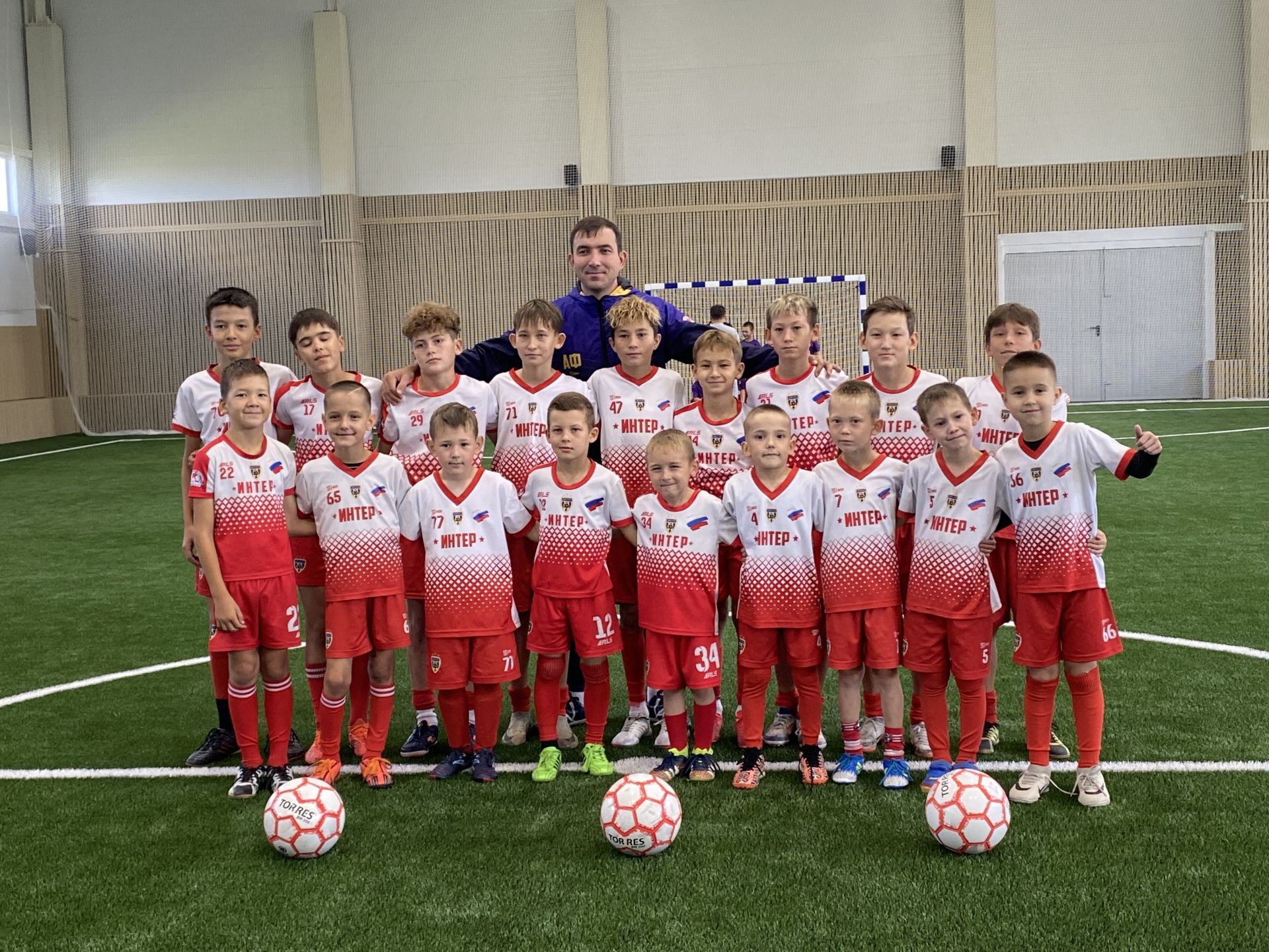 Спортка яңа сулыш:  Кукмарада  ачык футбол манежы кулланышка тапшырылды