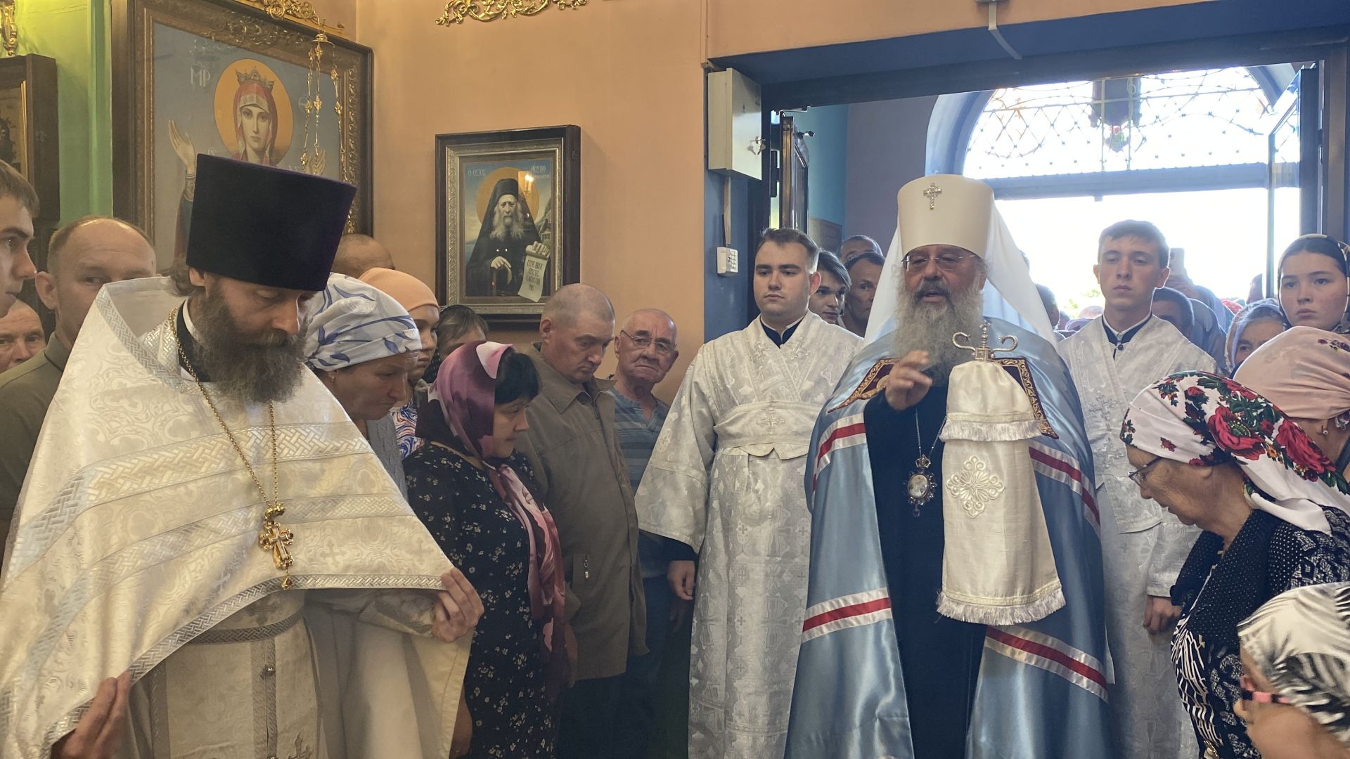 Кукмара районына митрополит Кирилл килде