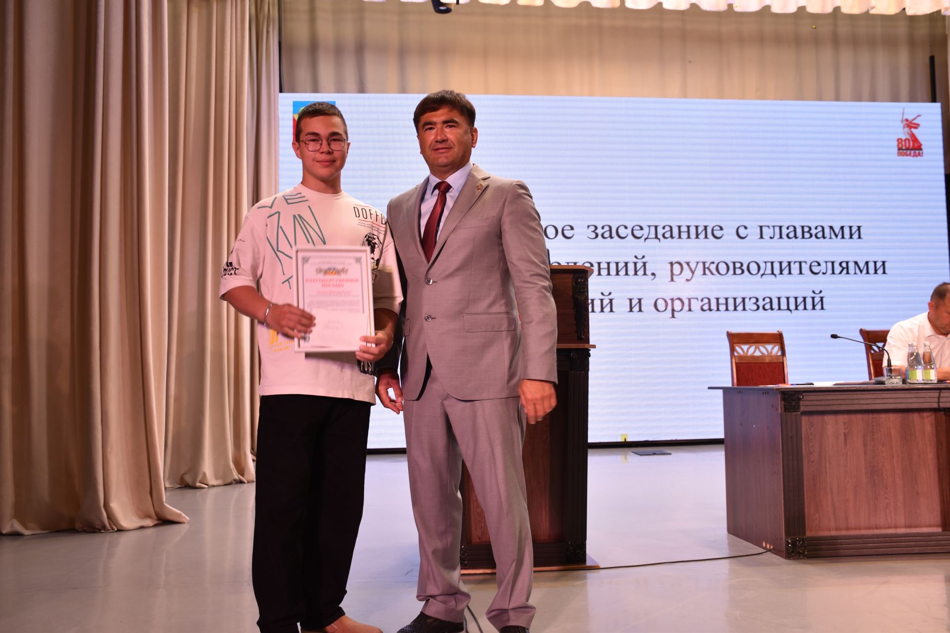 Жителей Кукморского района наградили на расширенной планерке