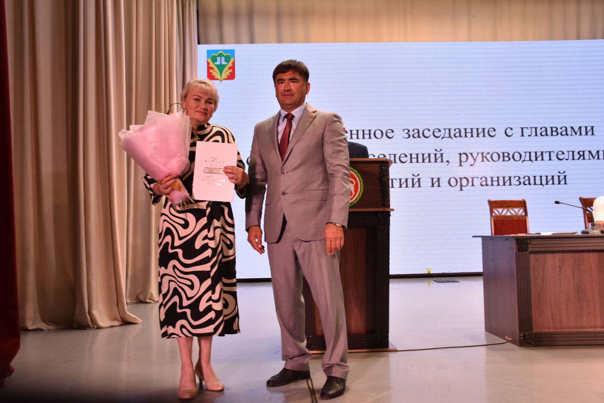 Жителей Кукморского района наградили на расширенной планерке